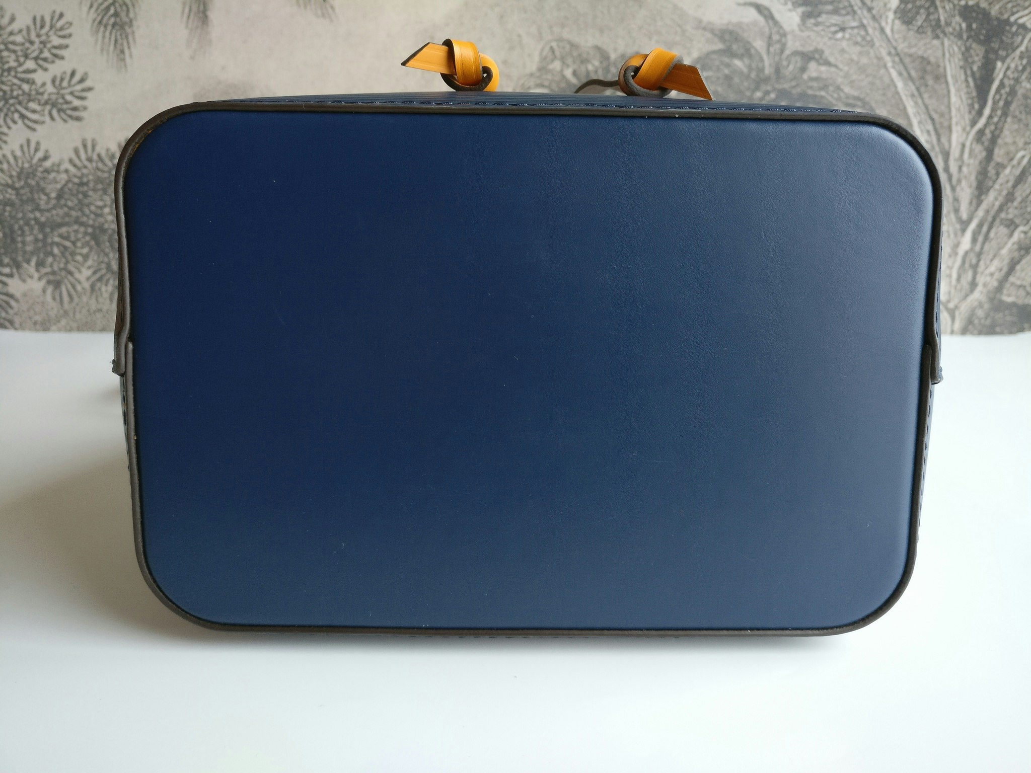 Louis Vuitton NéoNoé BB Indigo Safran