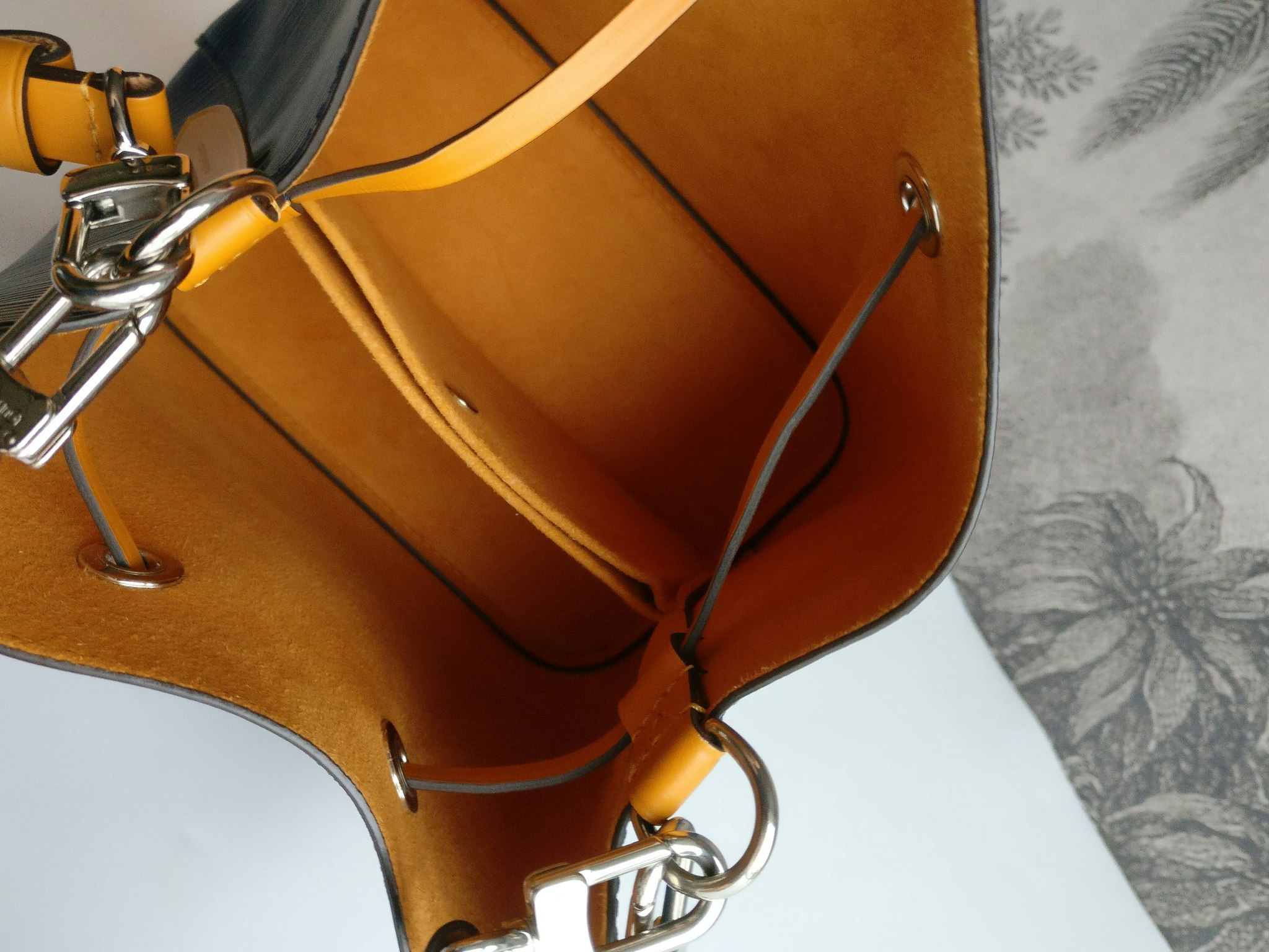 Louis Vuitton NéoNoé BB Indigo Safran