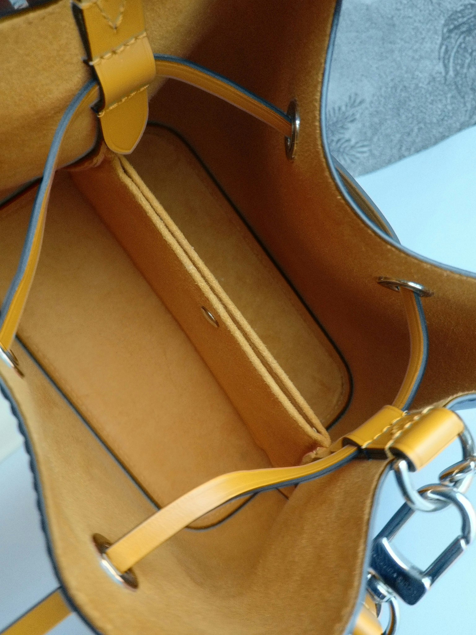 Louis Vuitton NéoNoé BB Indigo Safran