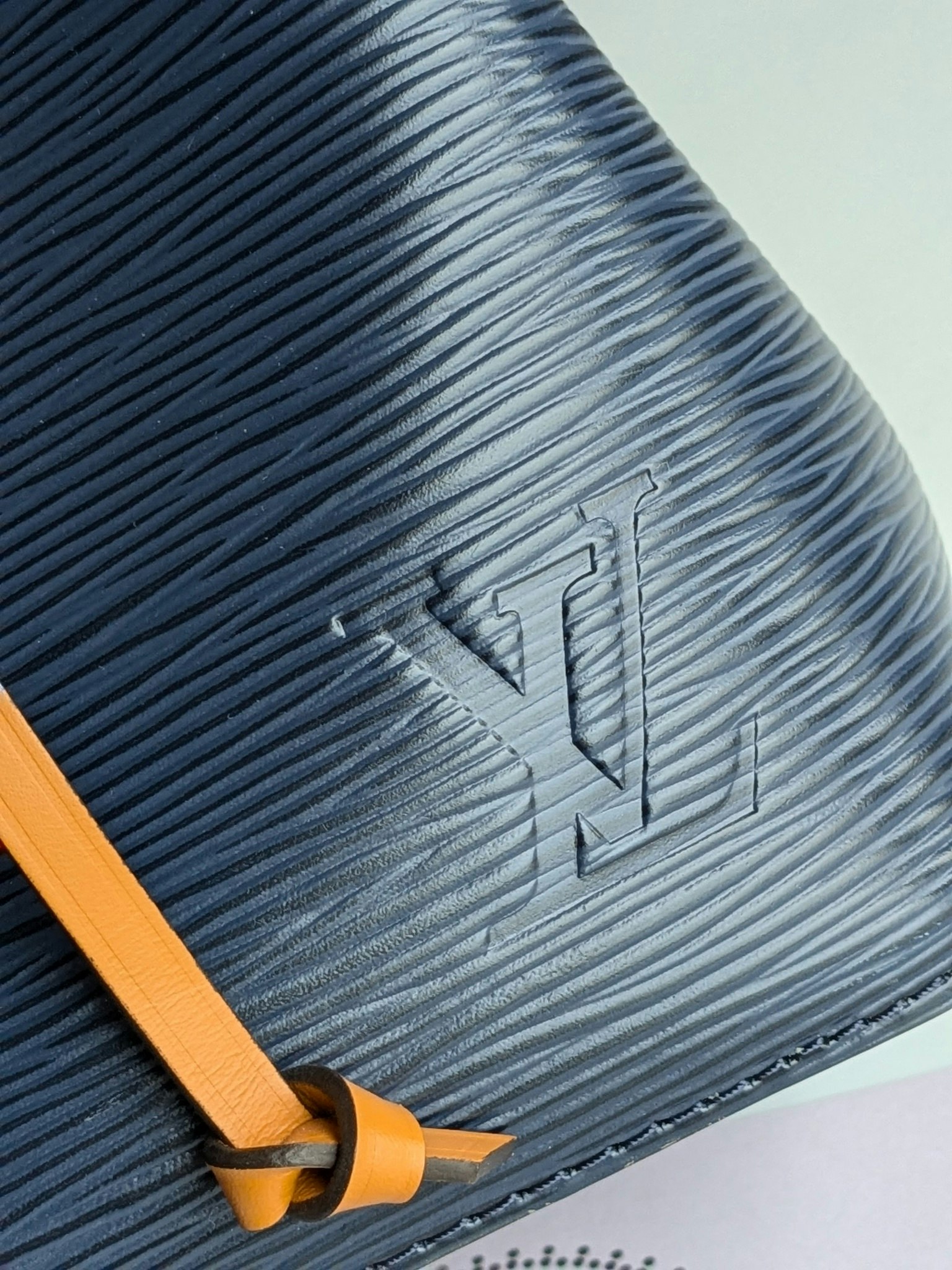 Louis Vuitton NéoNoé BB Indigo Safran