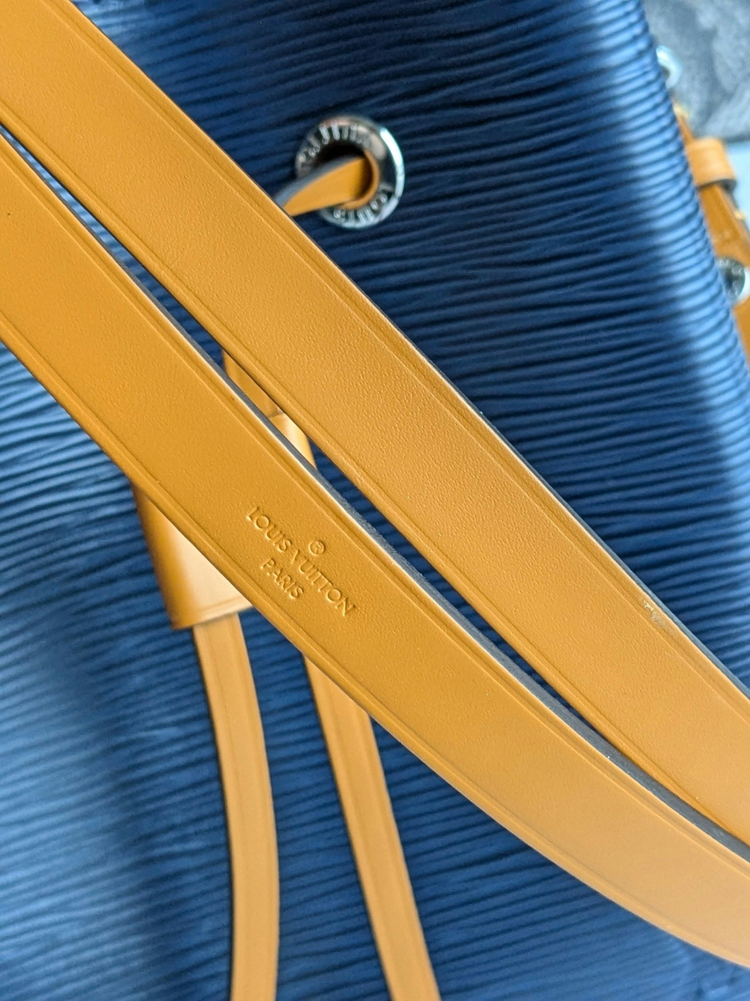 Louis Vuitton NéoNoé BB Indigo Safran