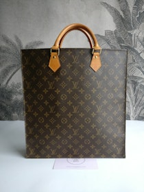 Louis Vuitton Sac Plat
