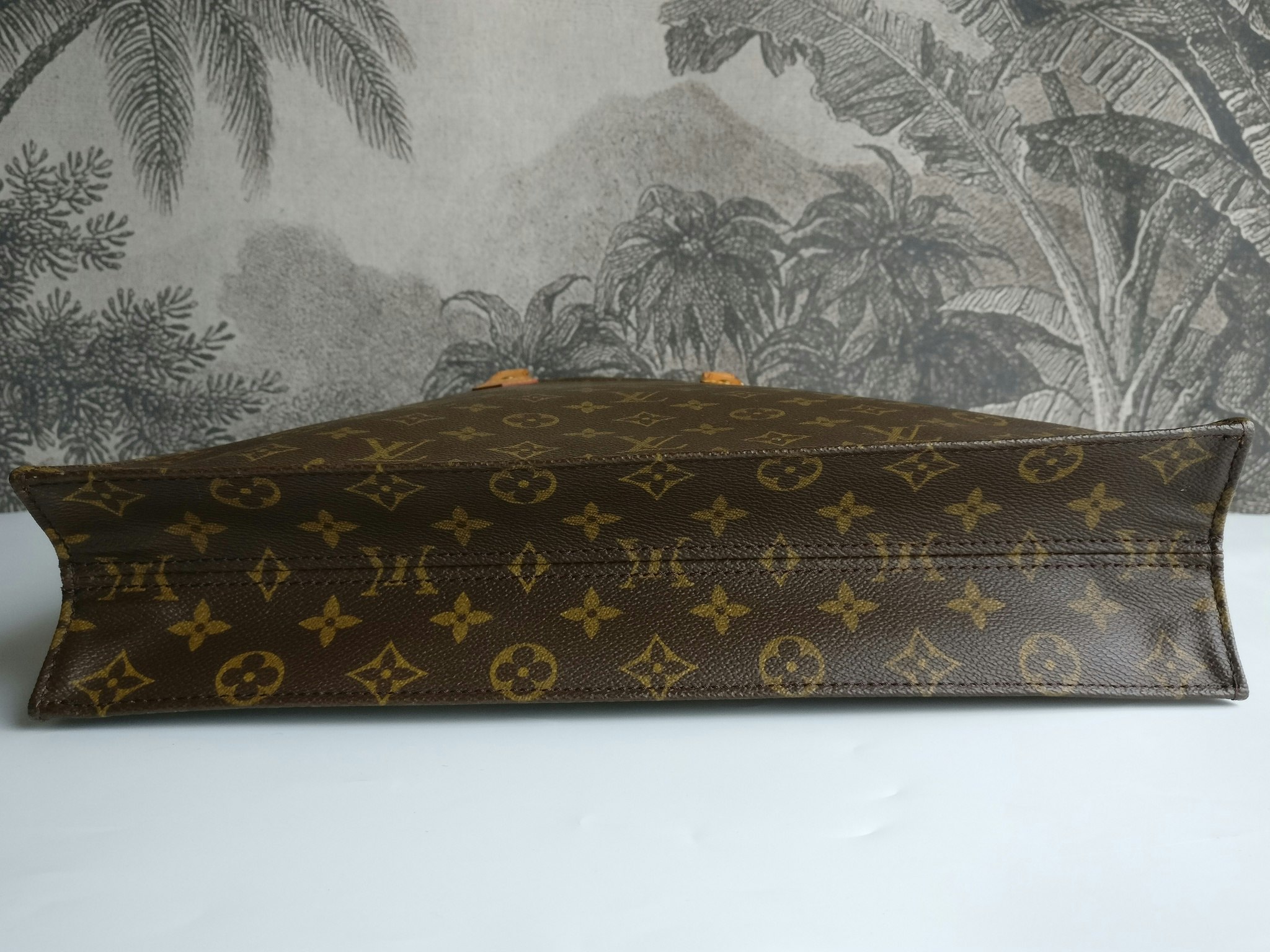 Louis Vuitton Sac Plat