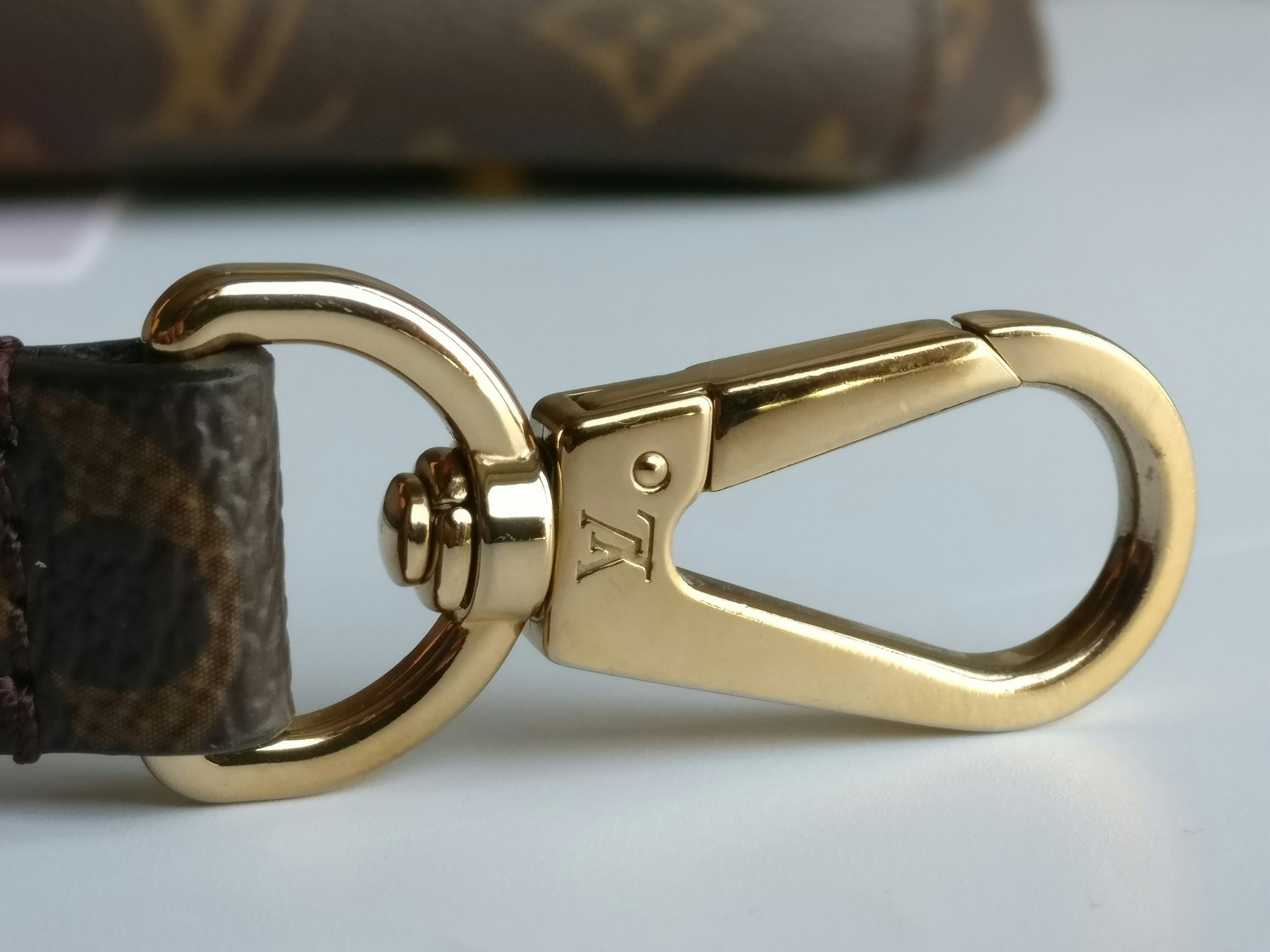 Louis Vuitton Montaigne MM