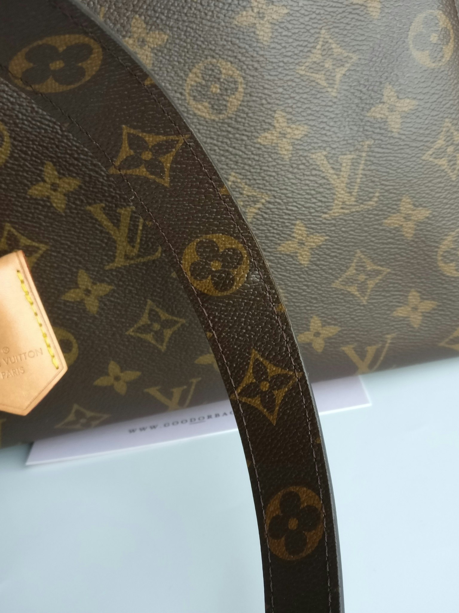 Louis Vuitton Montaigne MM