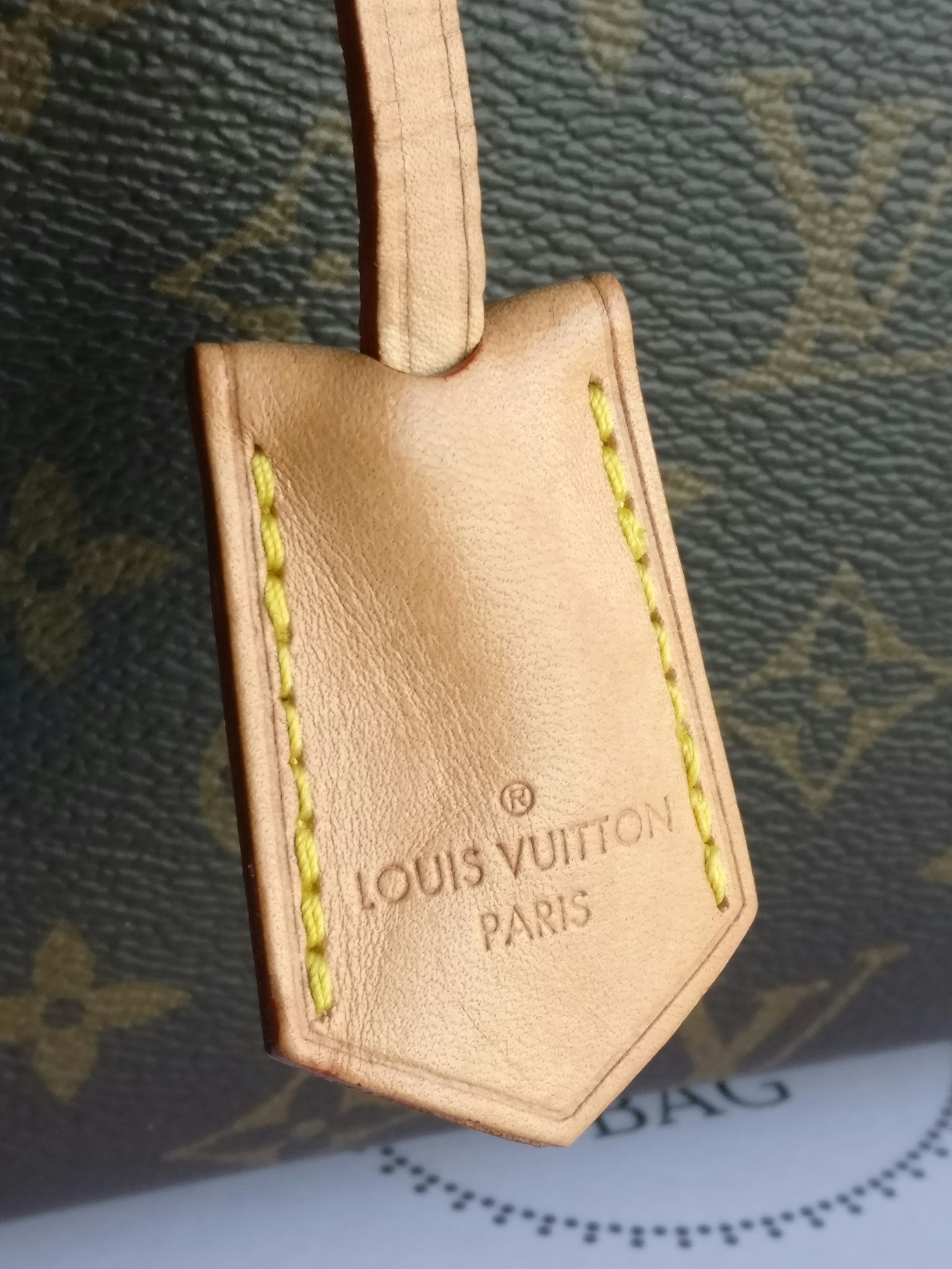 Louis Vuitton Montaigne MM