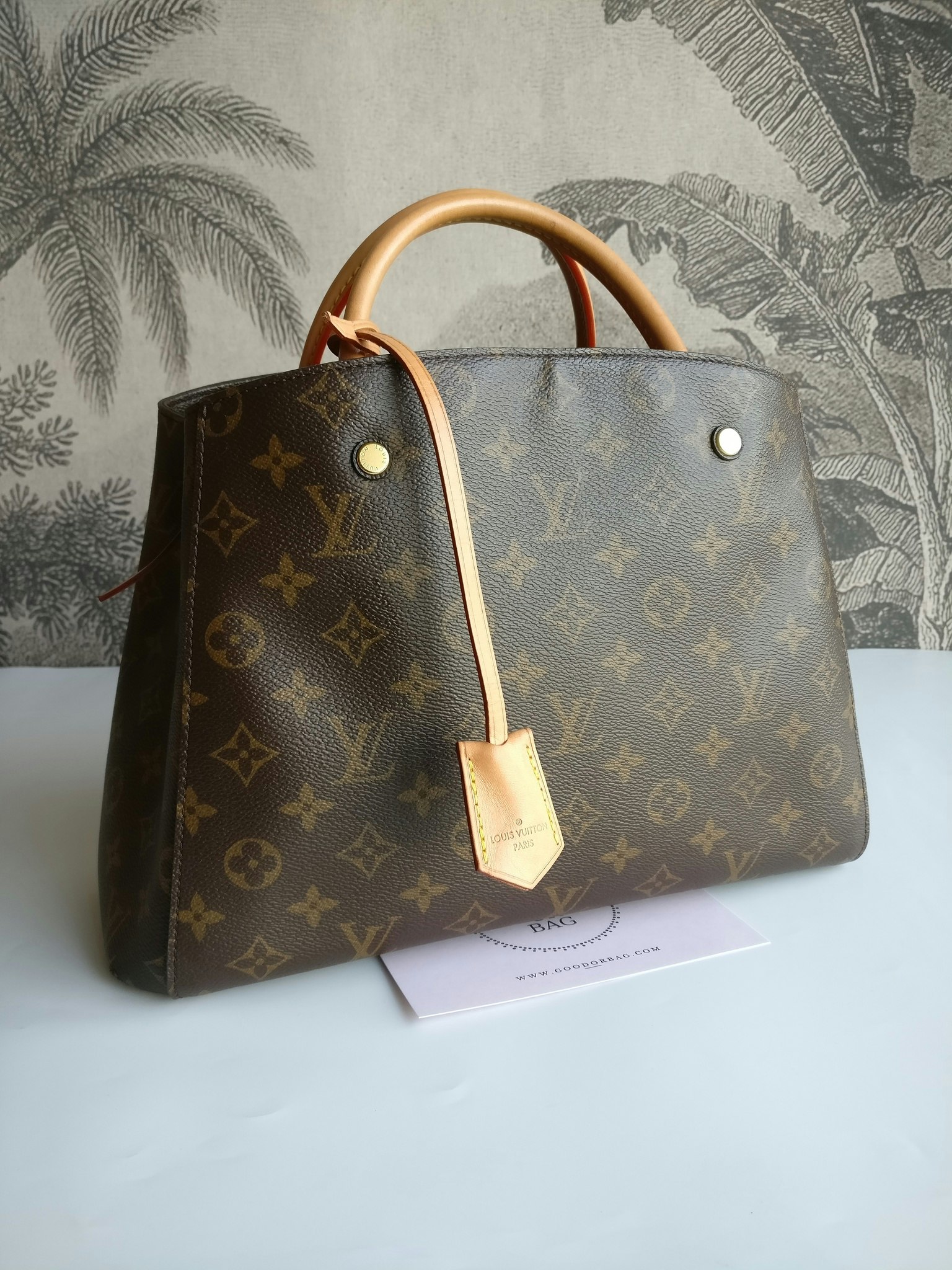 Louis Vuitton Montaigne MM