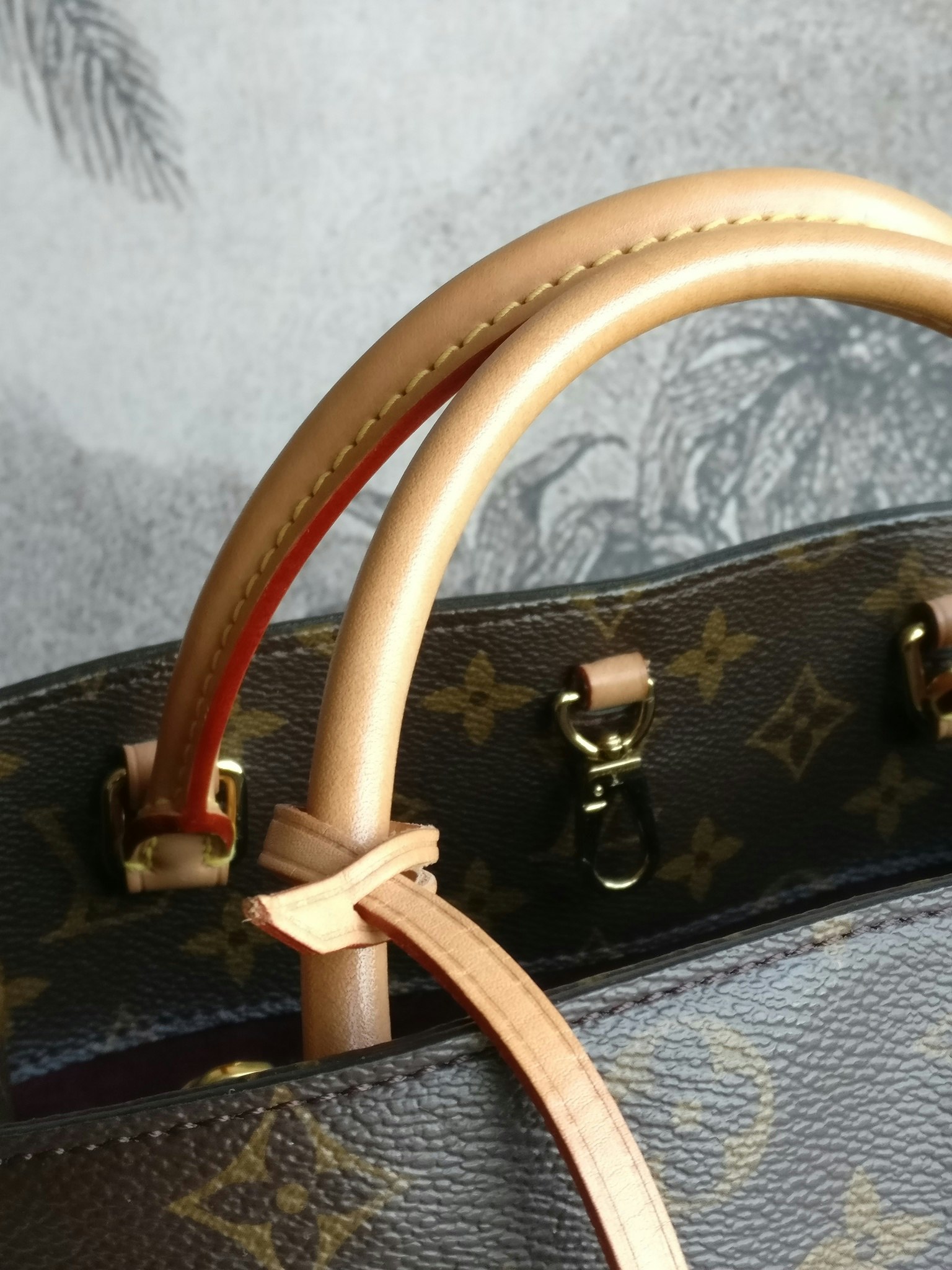 Louis Vuitton Montaigne MM