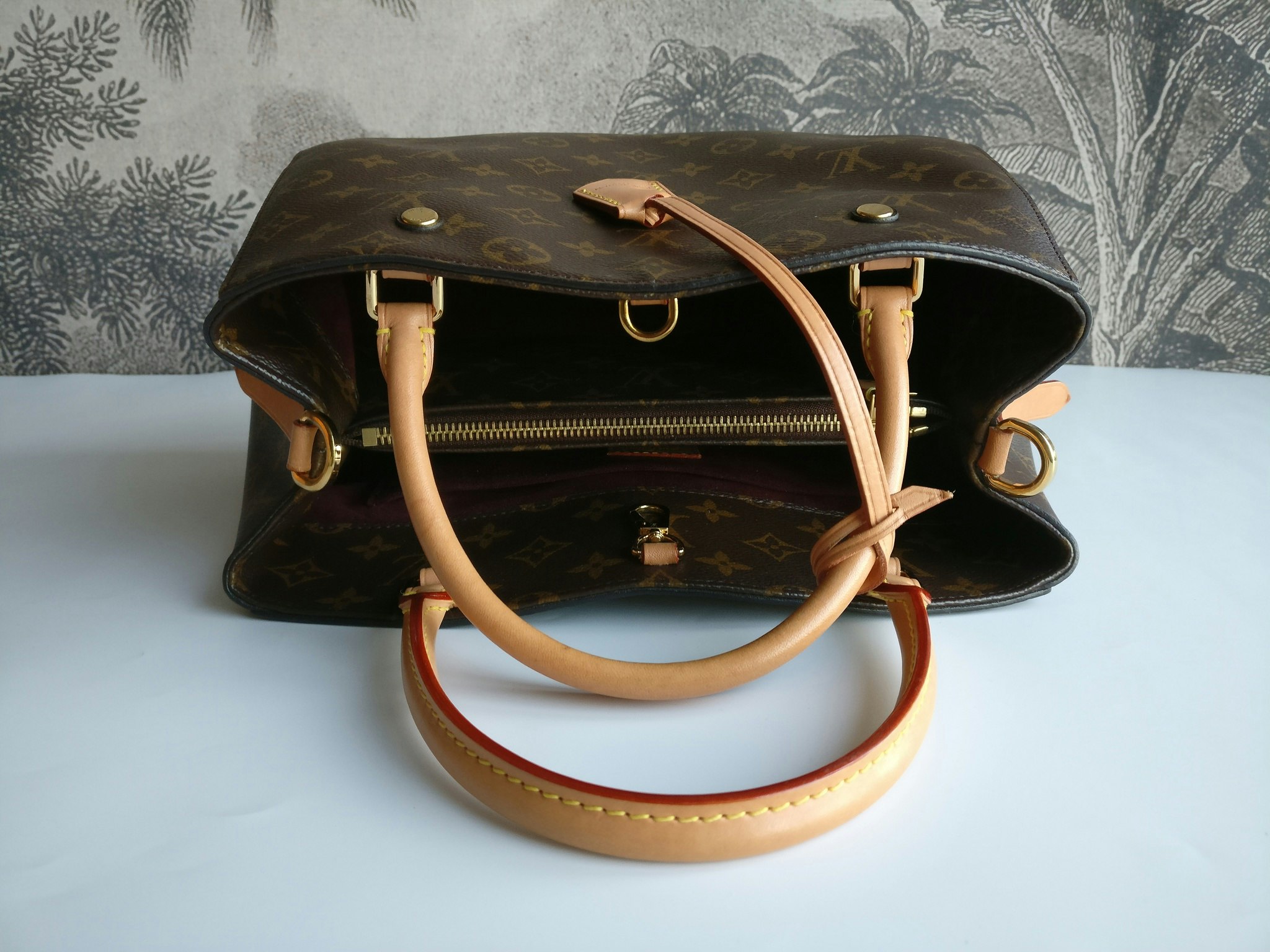 Louis Vuitton Montaigne MM