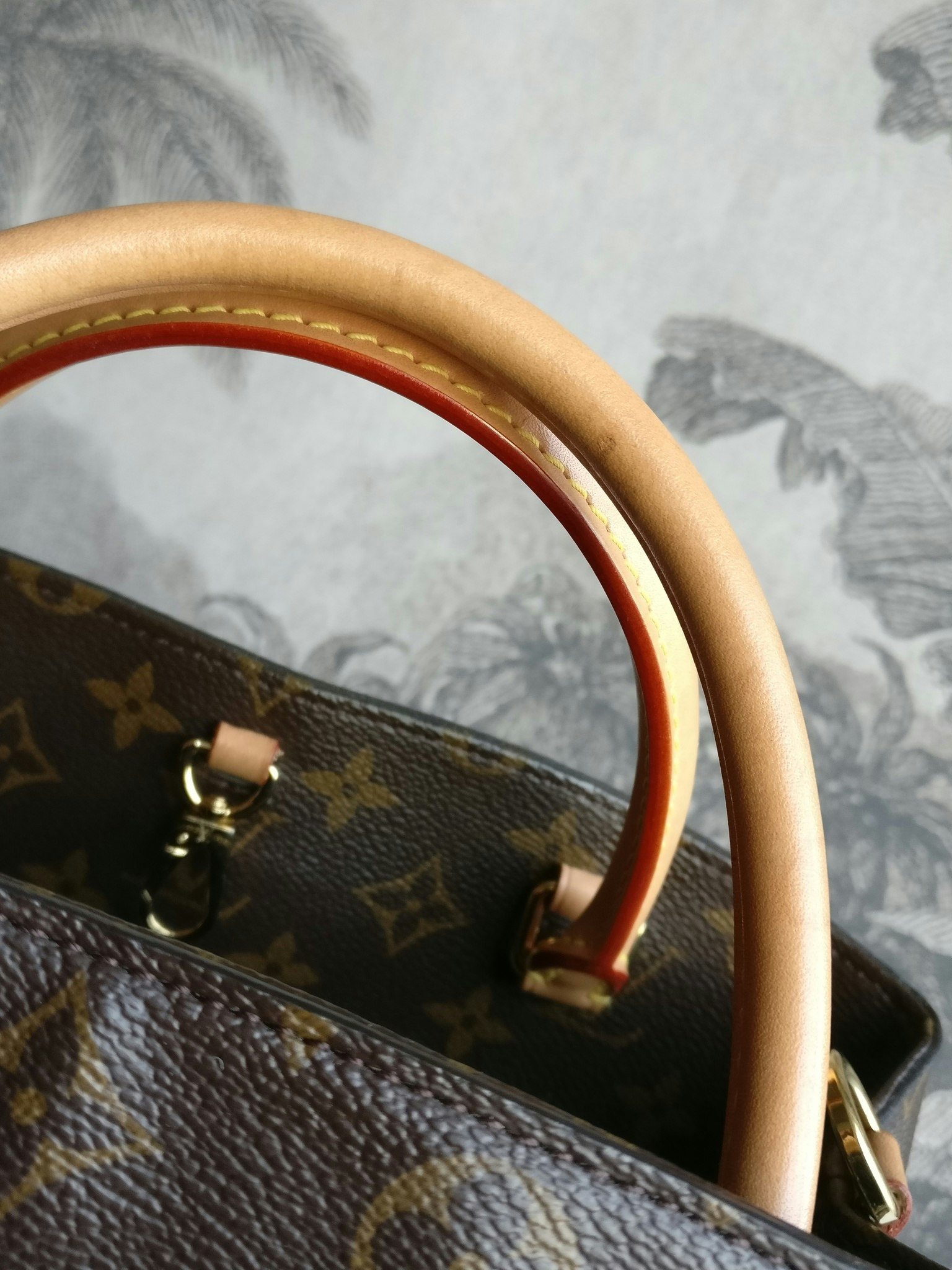 Louis Vuitton Montaigne MM