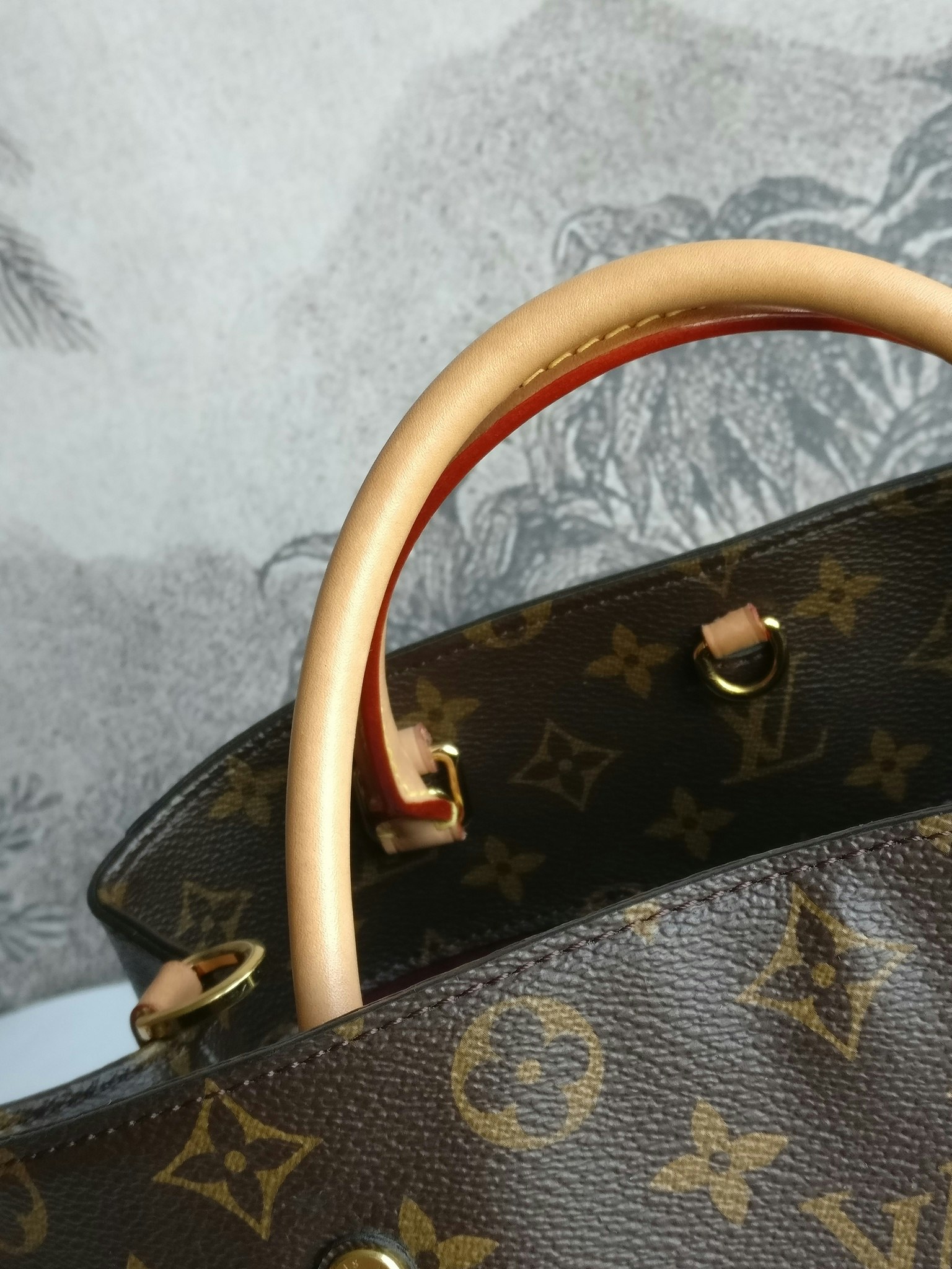 Louis Vuitton Montaigne MM