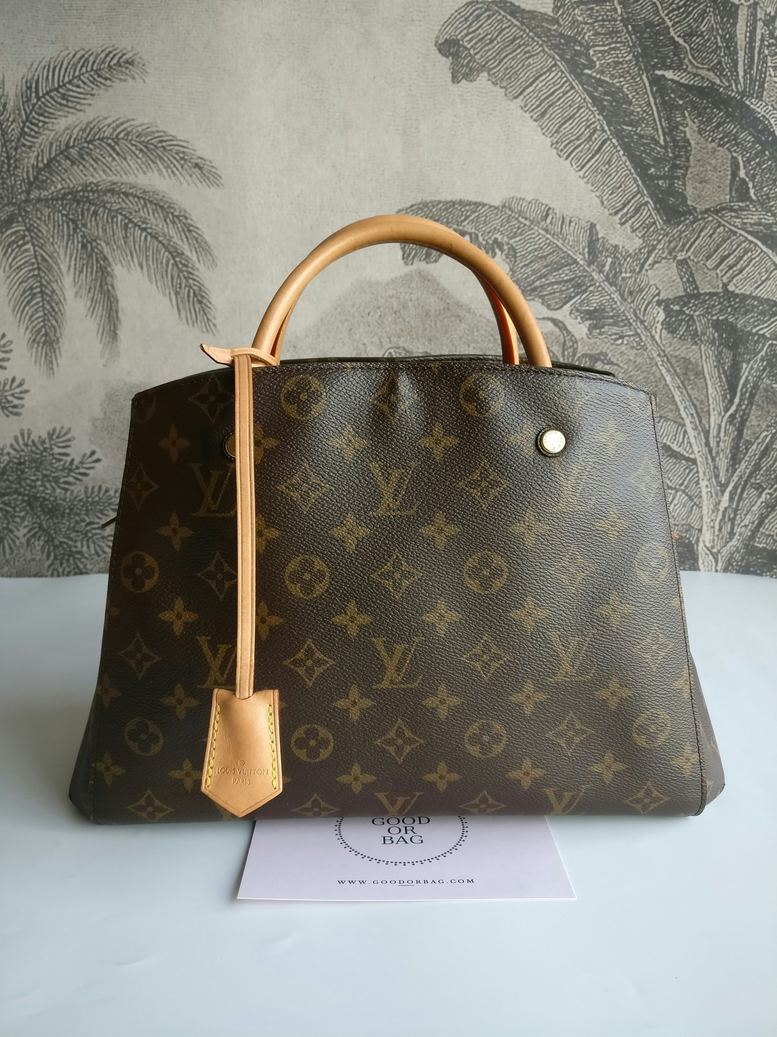 Louis Vuitton Montaigne MM