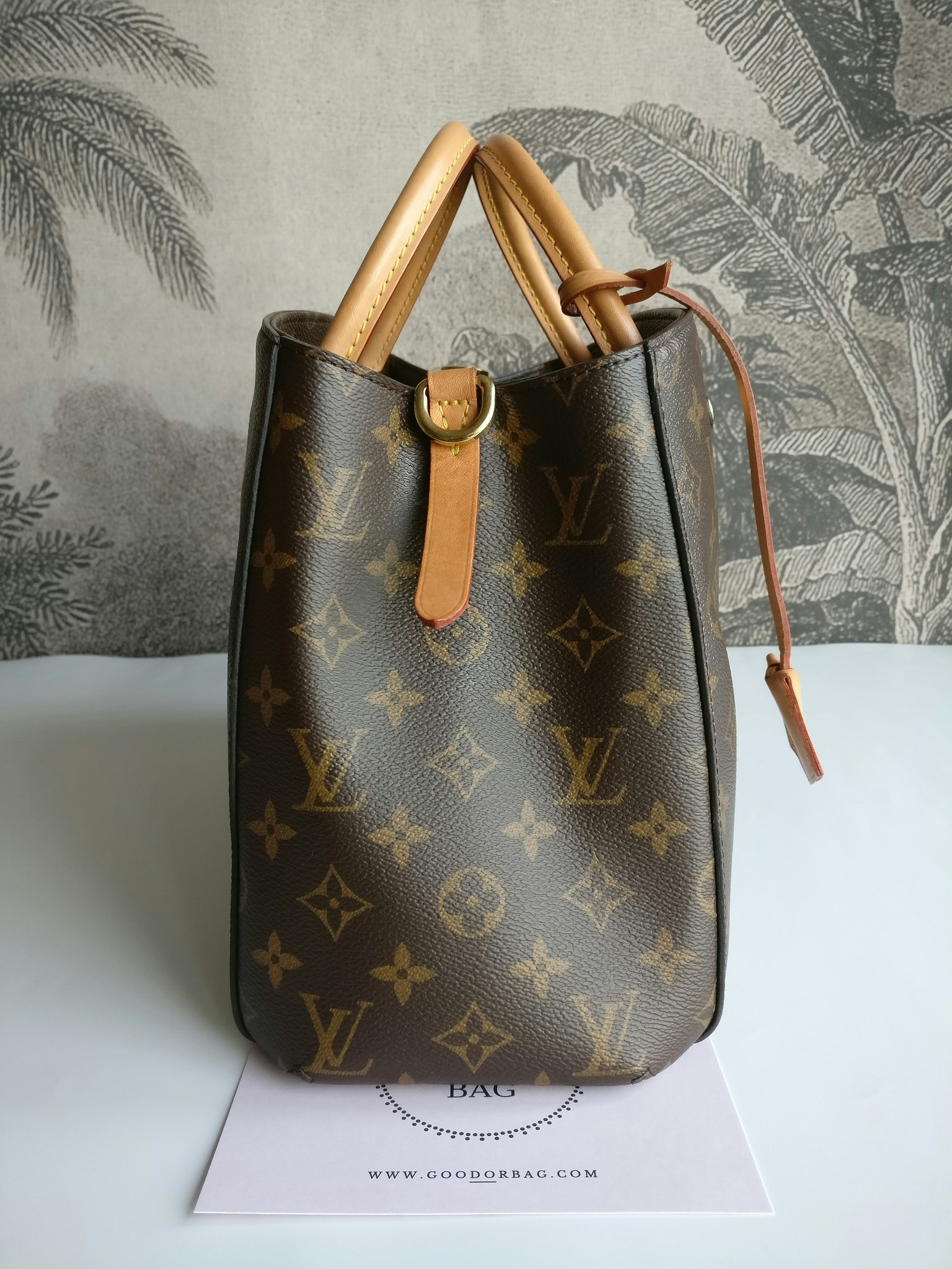 Louis Vuitton Montaigne MM