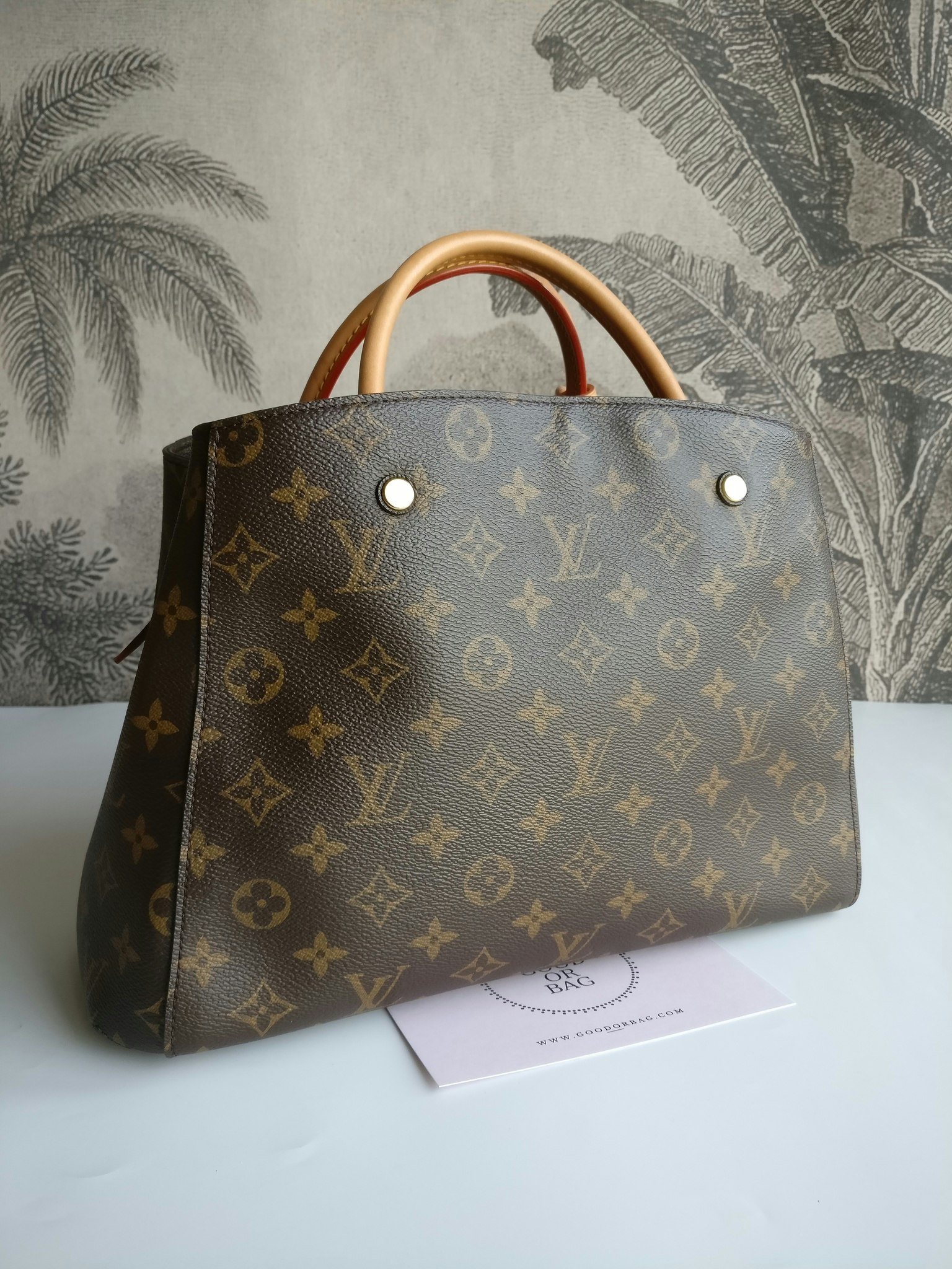 Louis Vuitton Montaigne MM