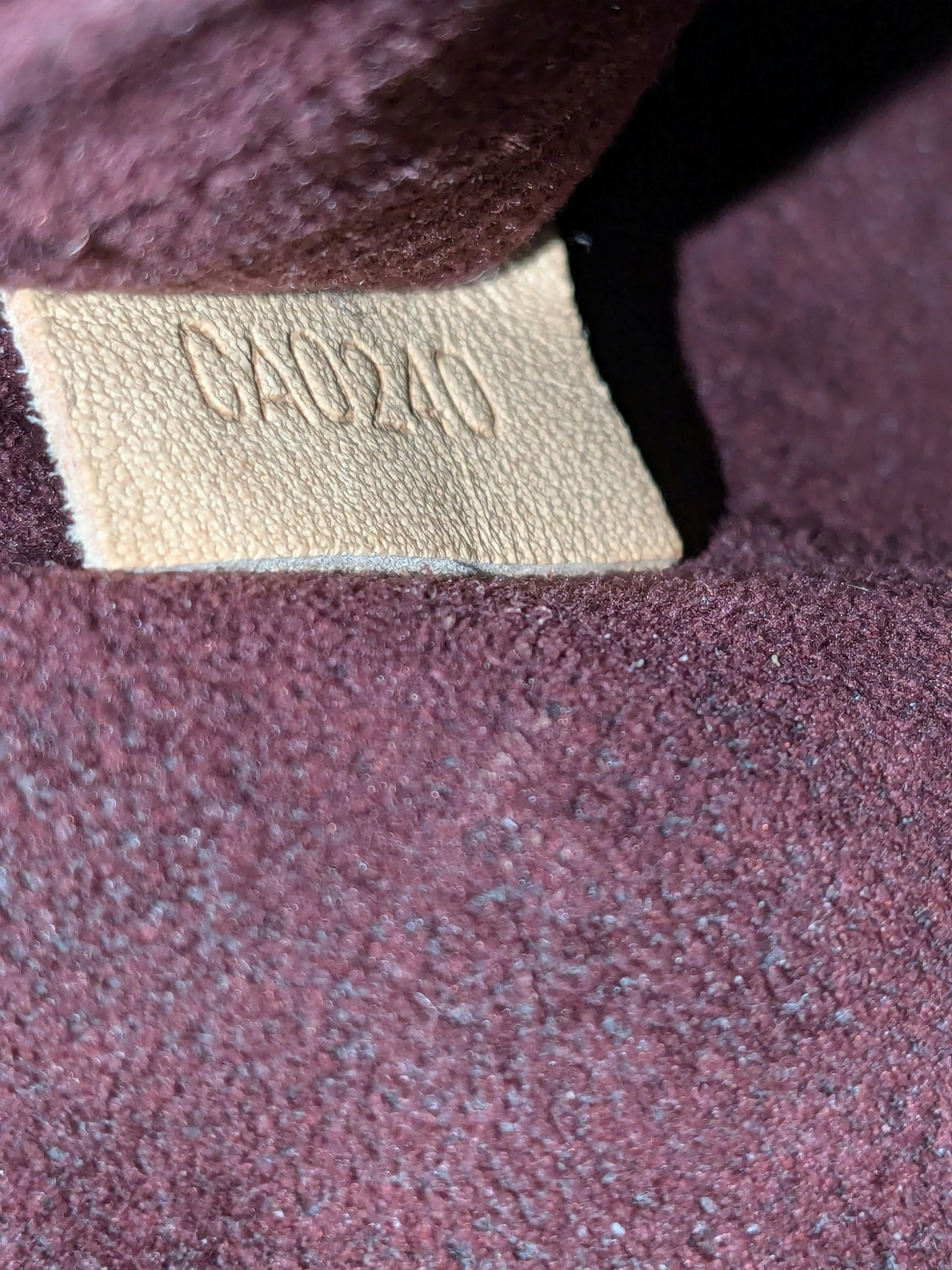 Louis Vuitton Montaigne MM