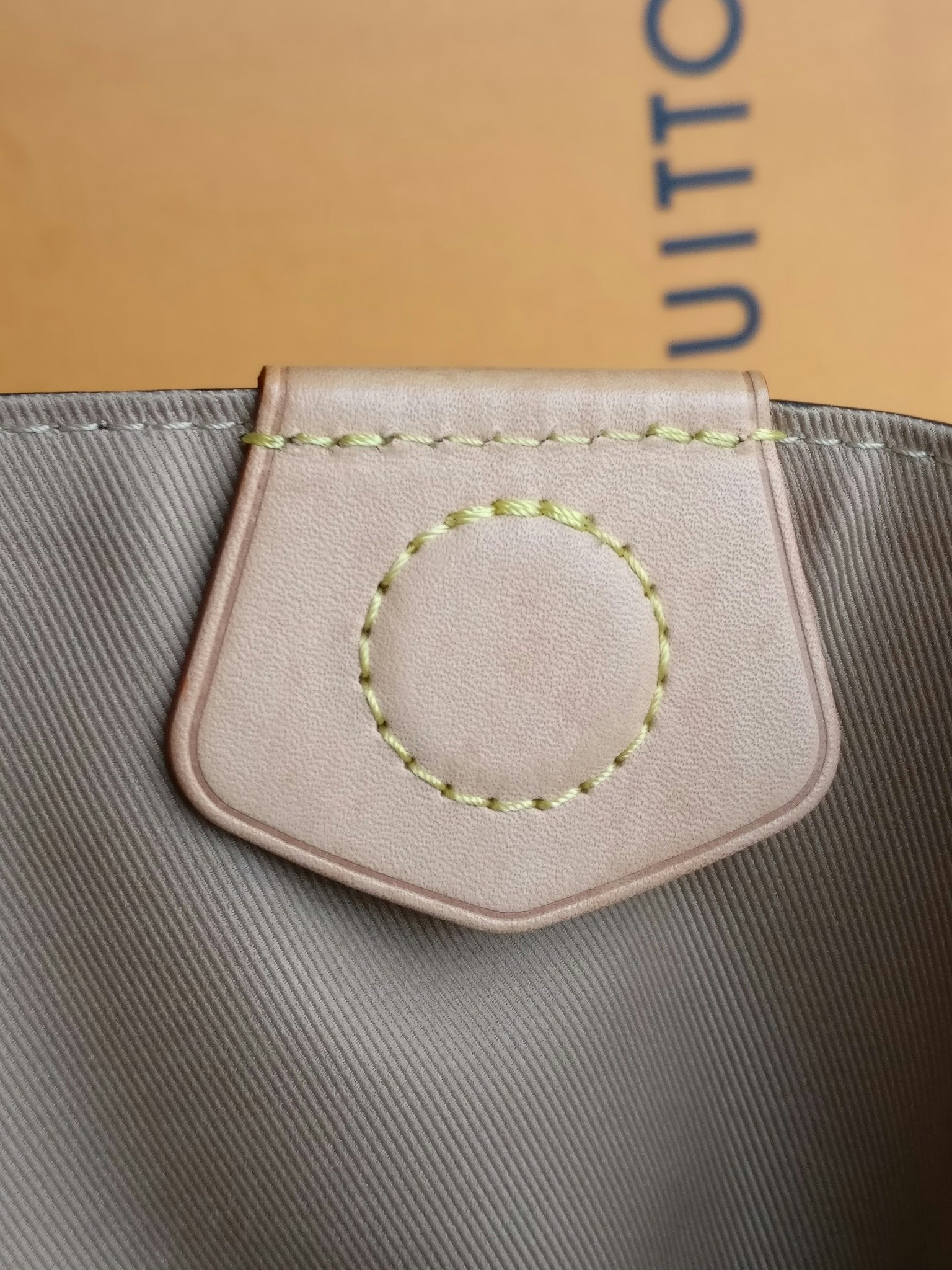 Louis Vuitton Graceful MM