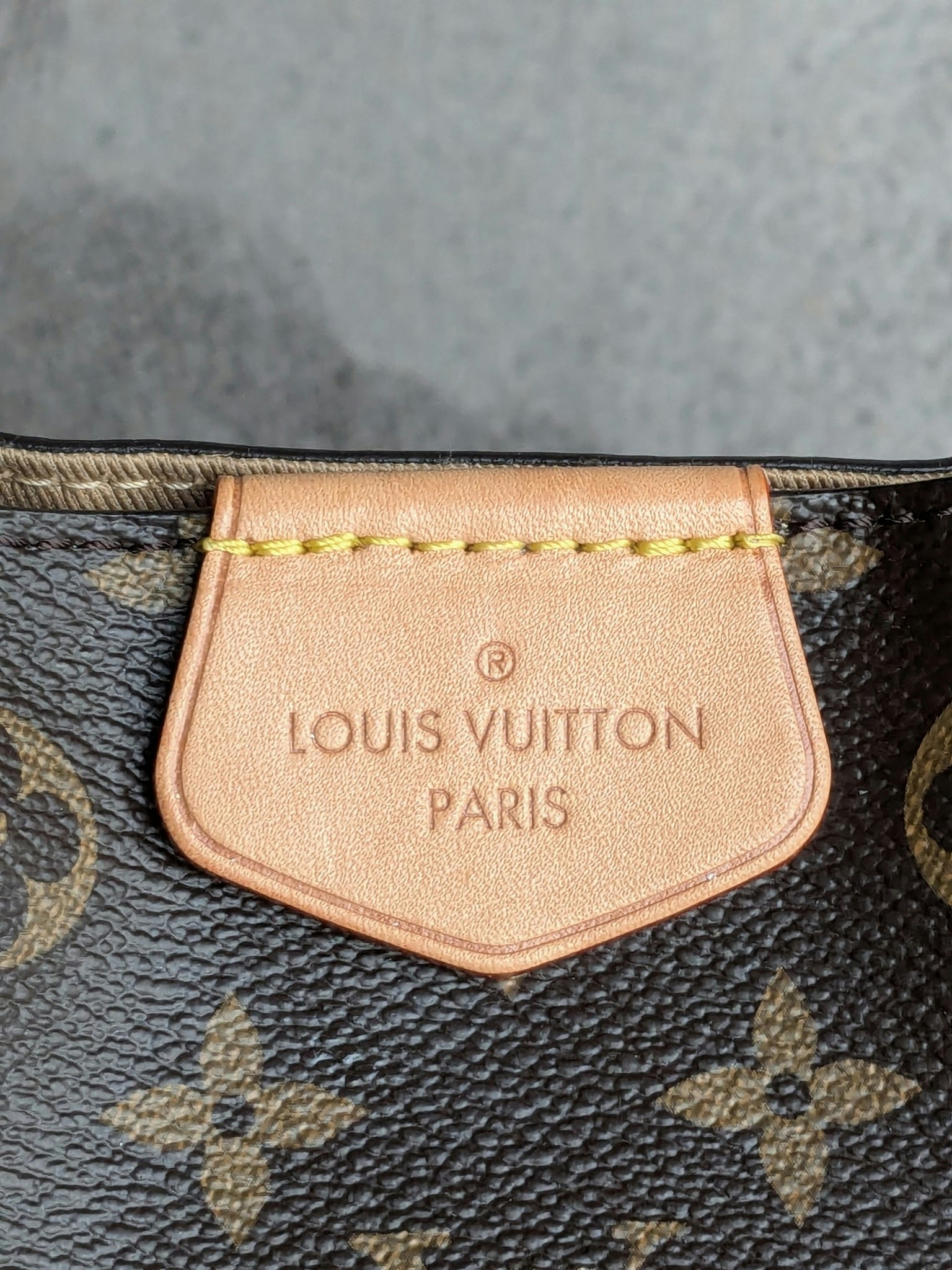 Louis Vuitton Graceful MM