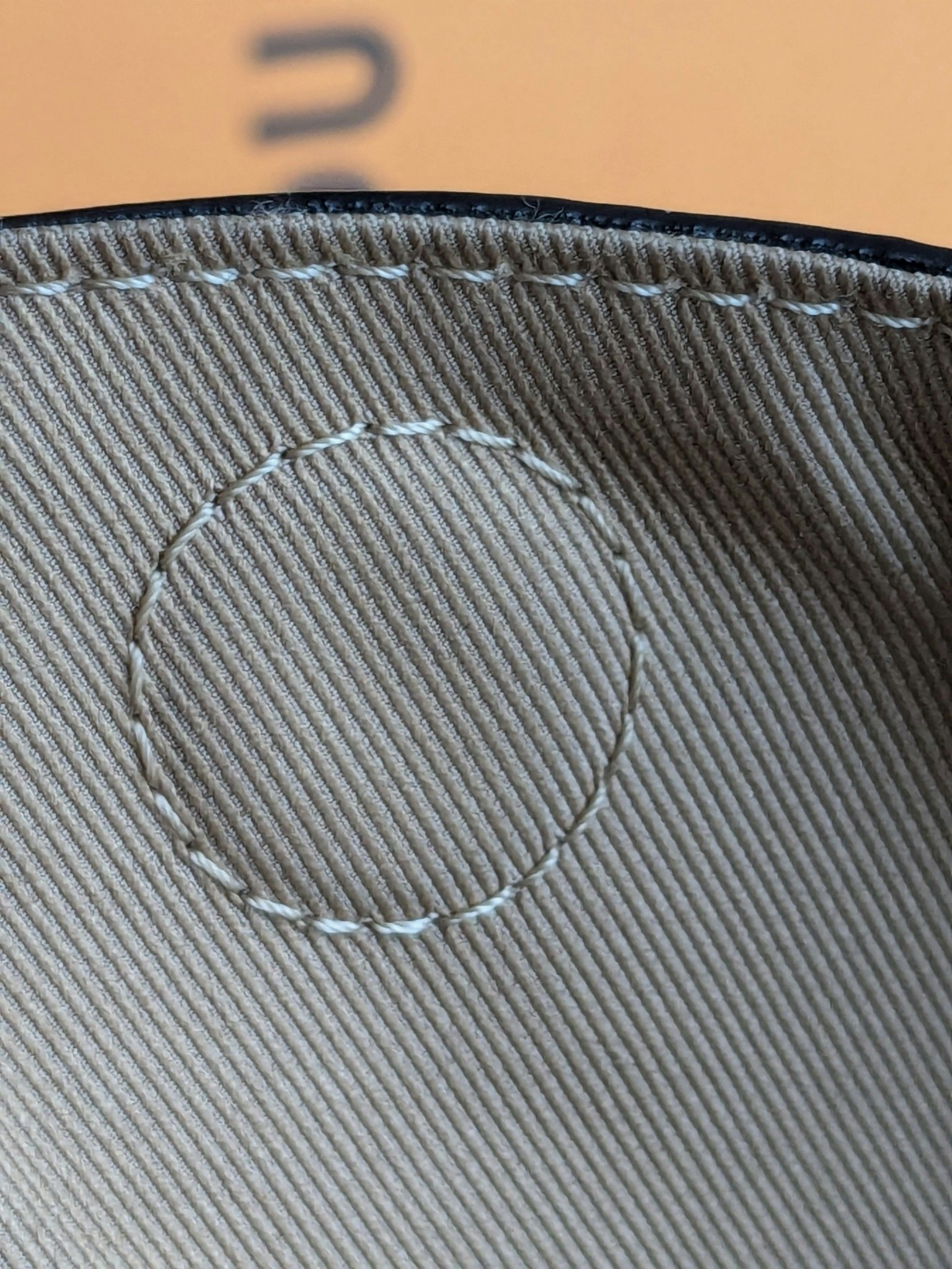 Louis Vuitton Graceful MM