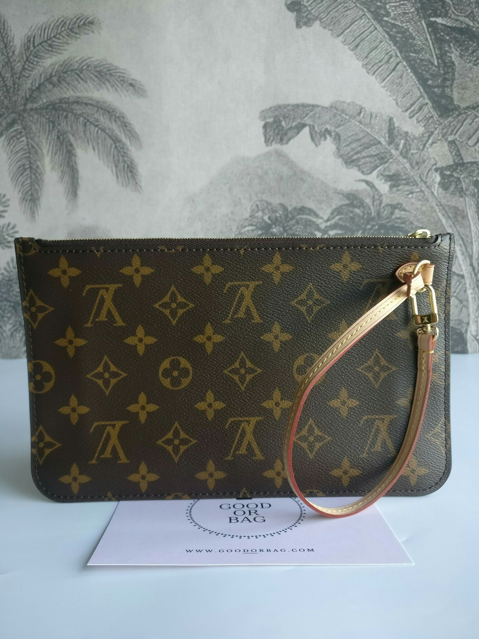 Louis Vuitton Neverfull MM pochette