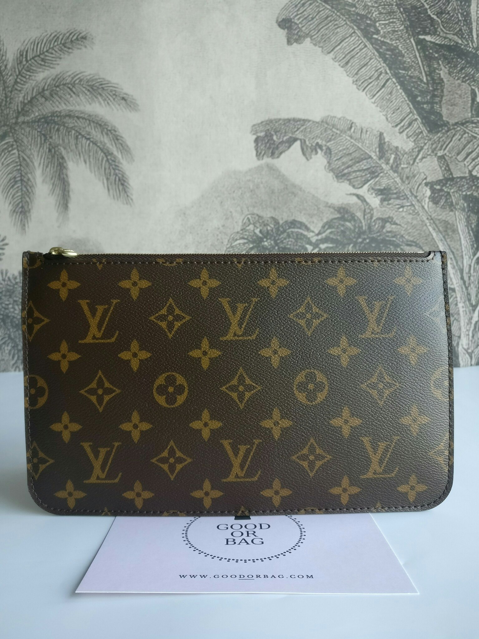 Louis Vuitton Neverfull MM pochette