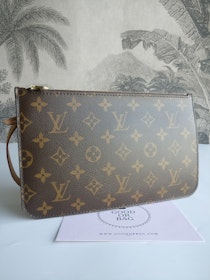 Louis Vuitton Neverfull MM pochette