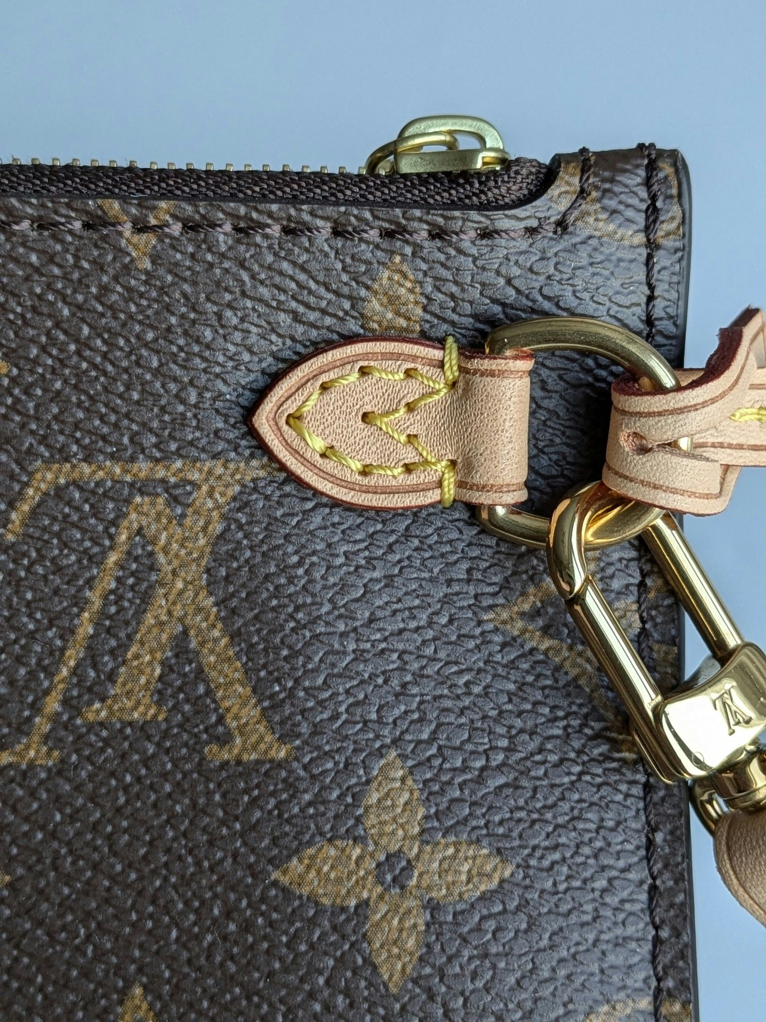 Louis Vuitton Neverfull MM pochette