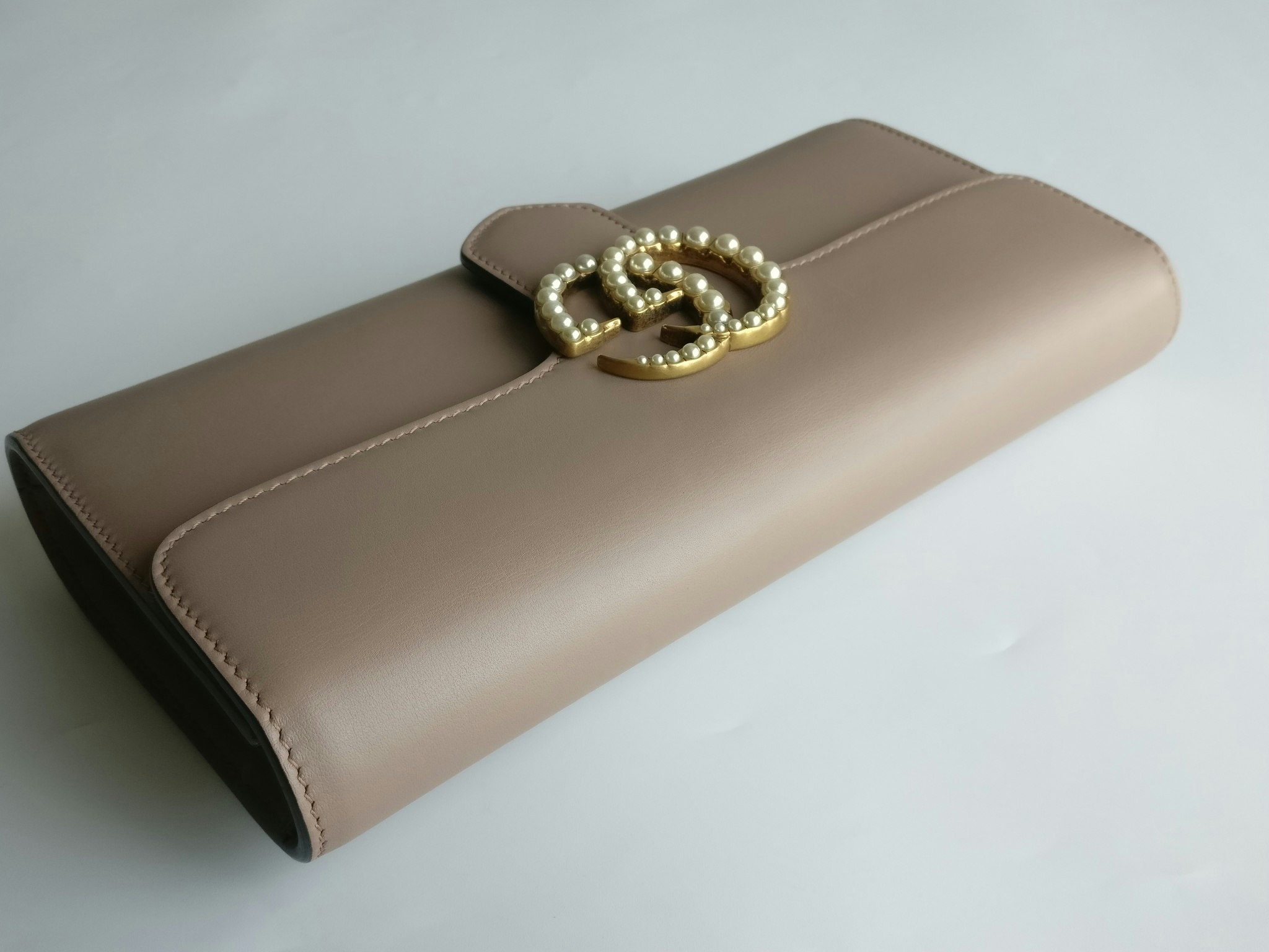 Gucci calfskin Pearly GG Marmont Clutch
