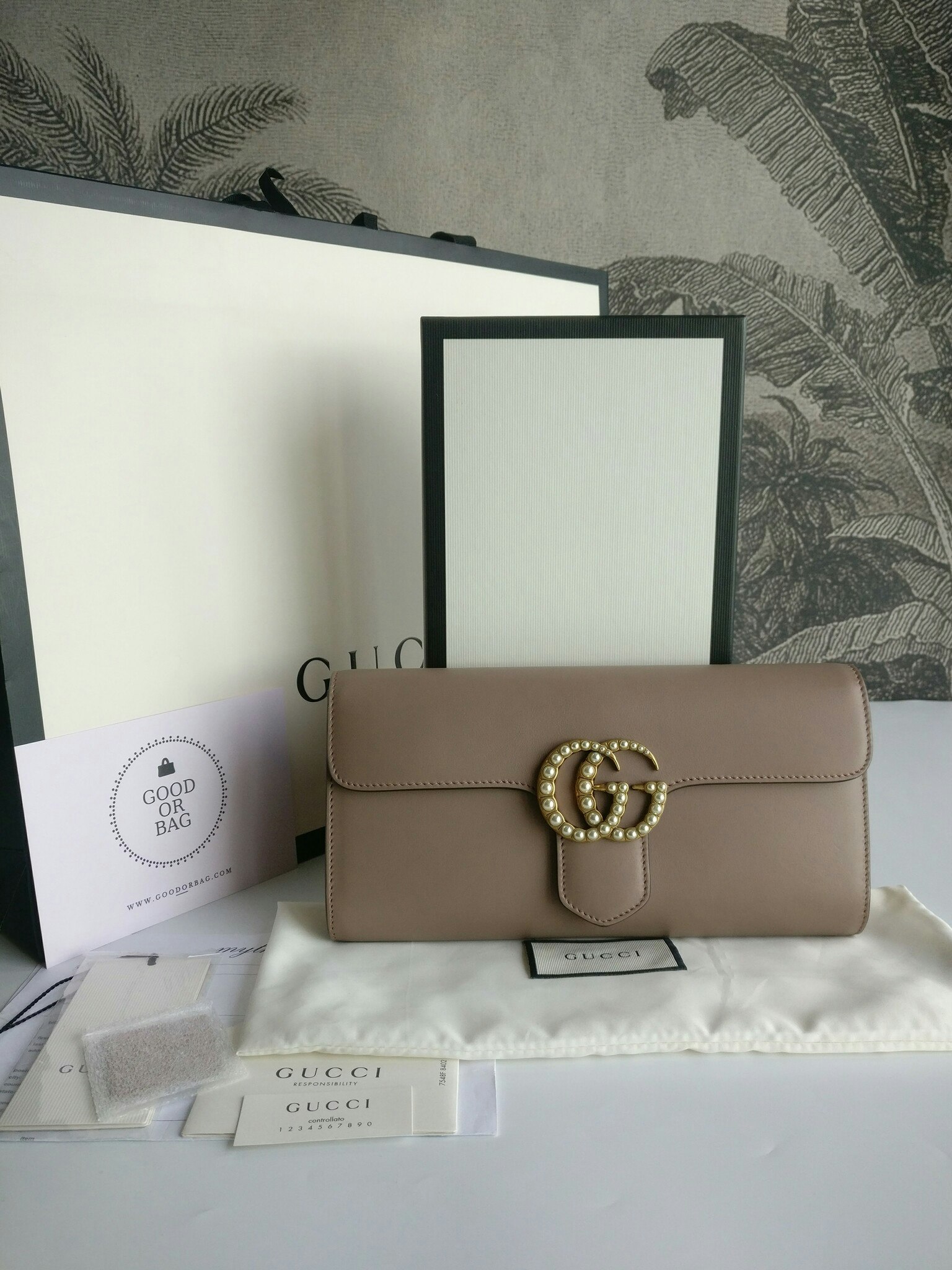 Gucci calfskin Pearly GG Marmont Clutch