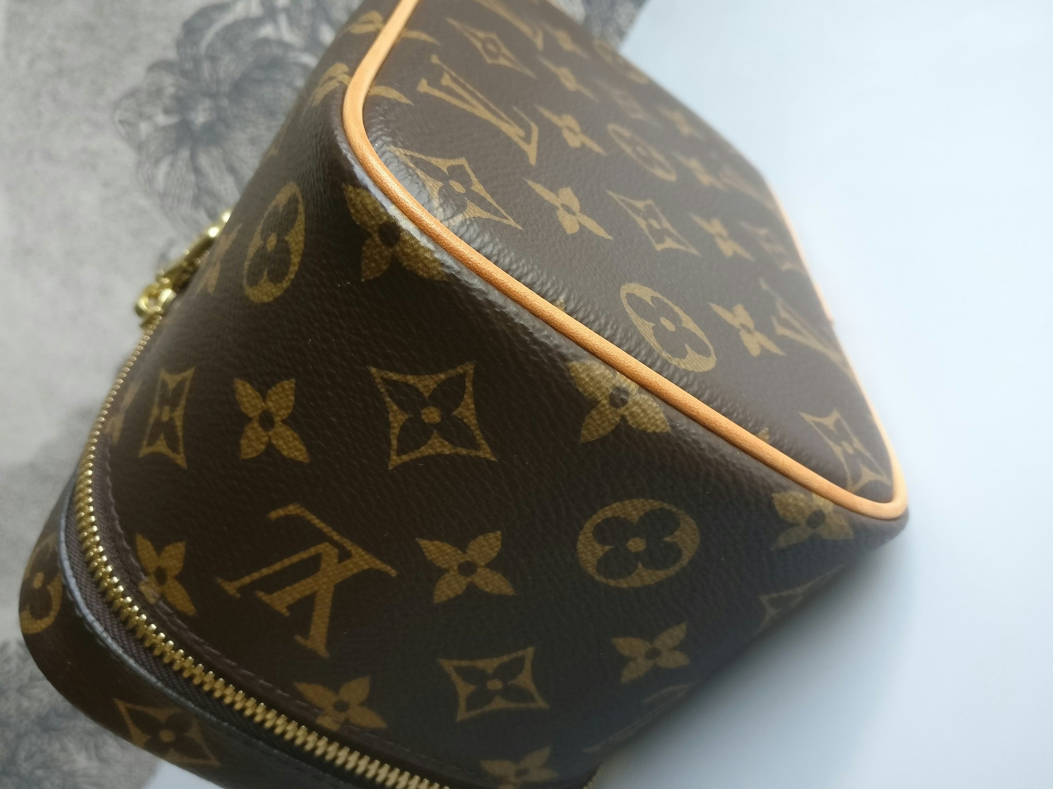 Louis Vuitton Nice Mini Vanity