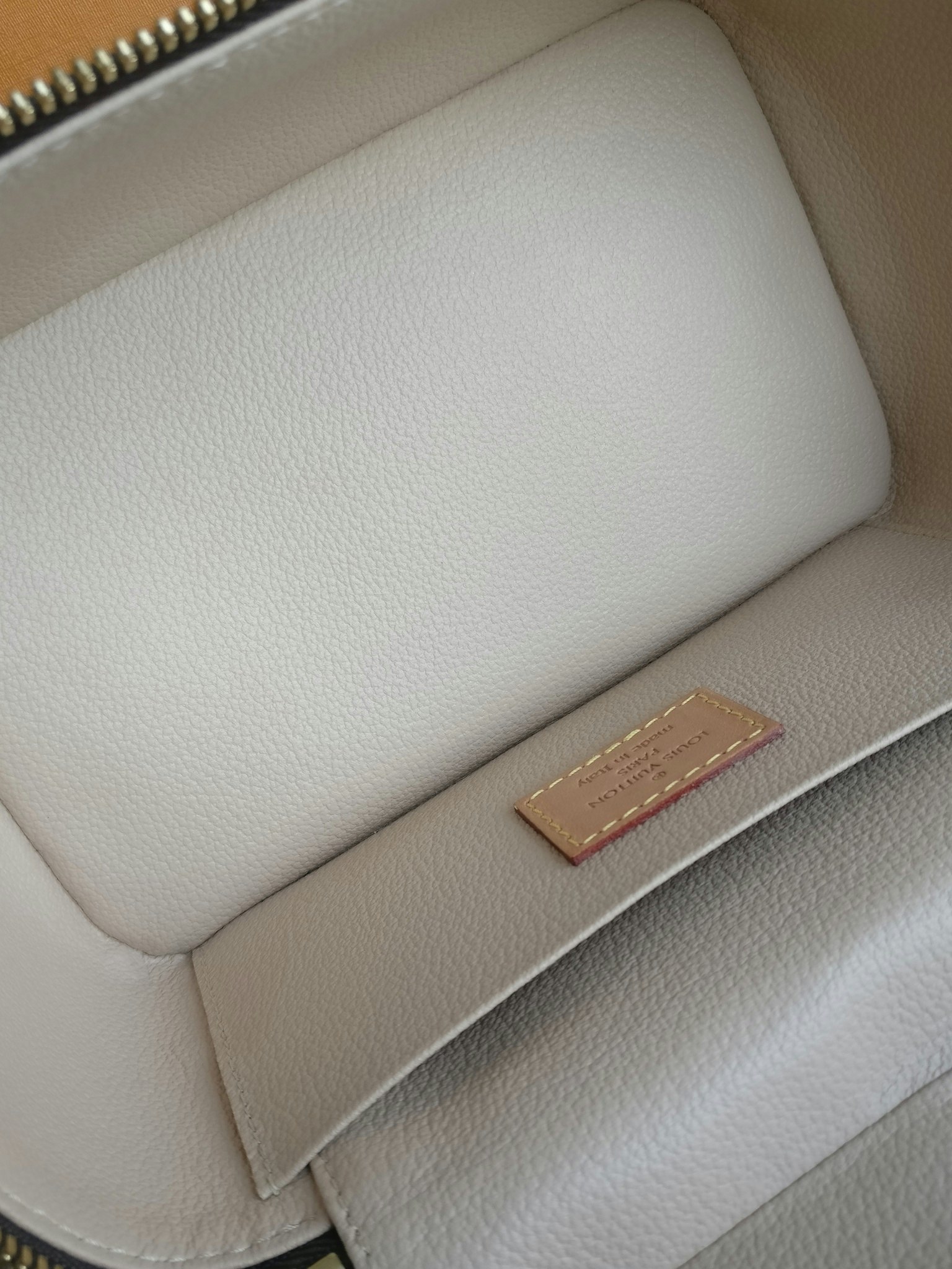 Louis Vuitton Nice Mini Vanity