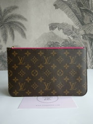 Louis Vuitton Neverfull MM pochette