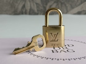 Louis Vuitton padlock with key 319