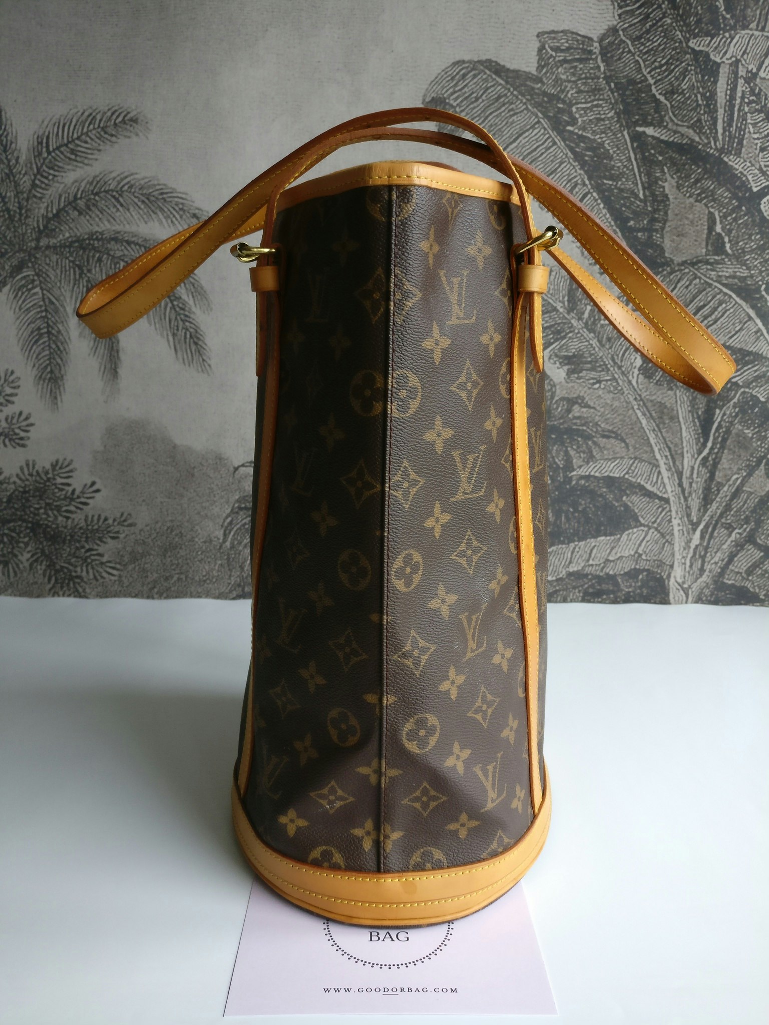 Louis Vuitton Bucket GM