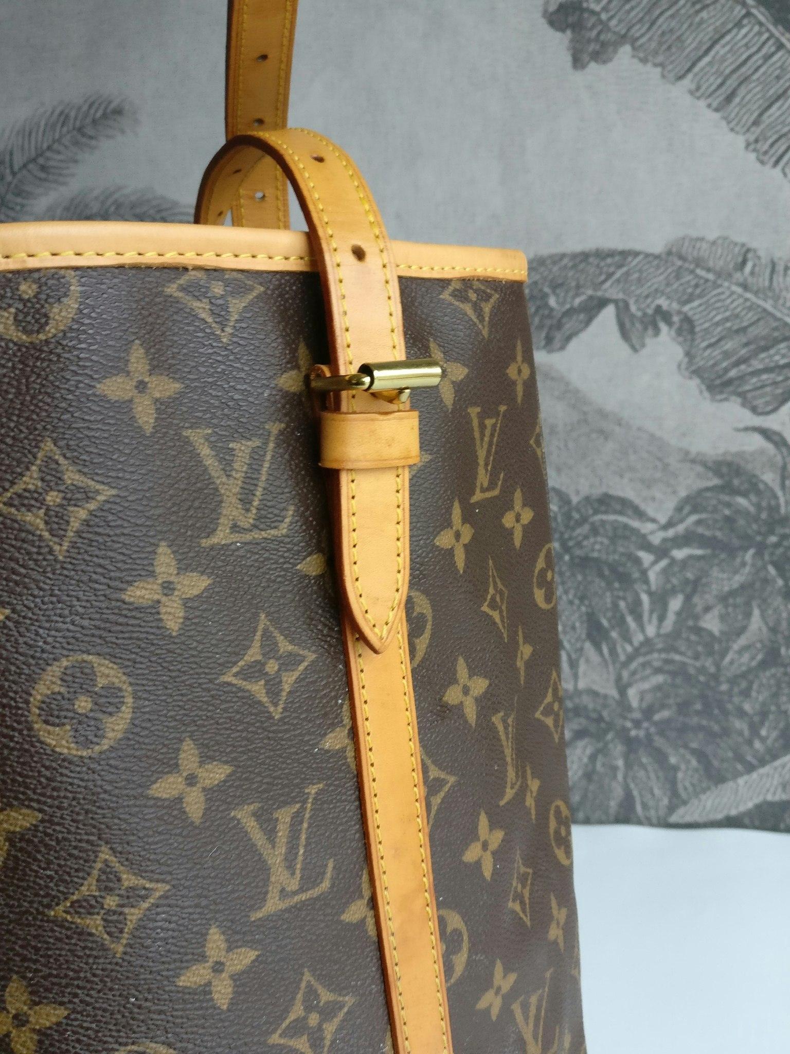 Louis Vuitton Bucket GM