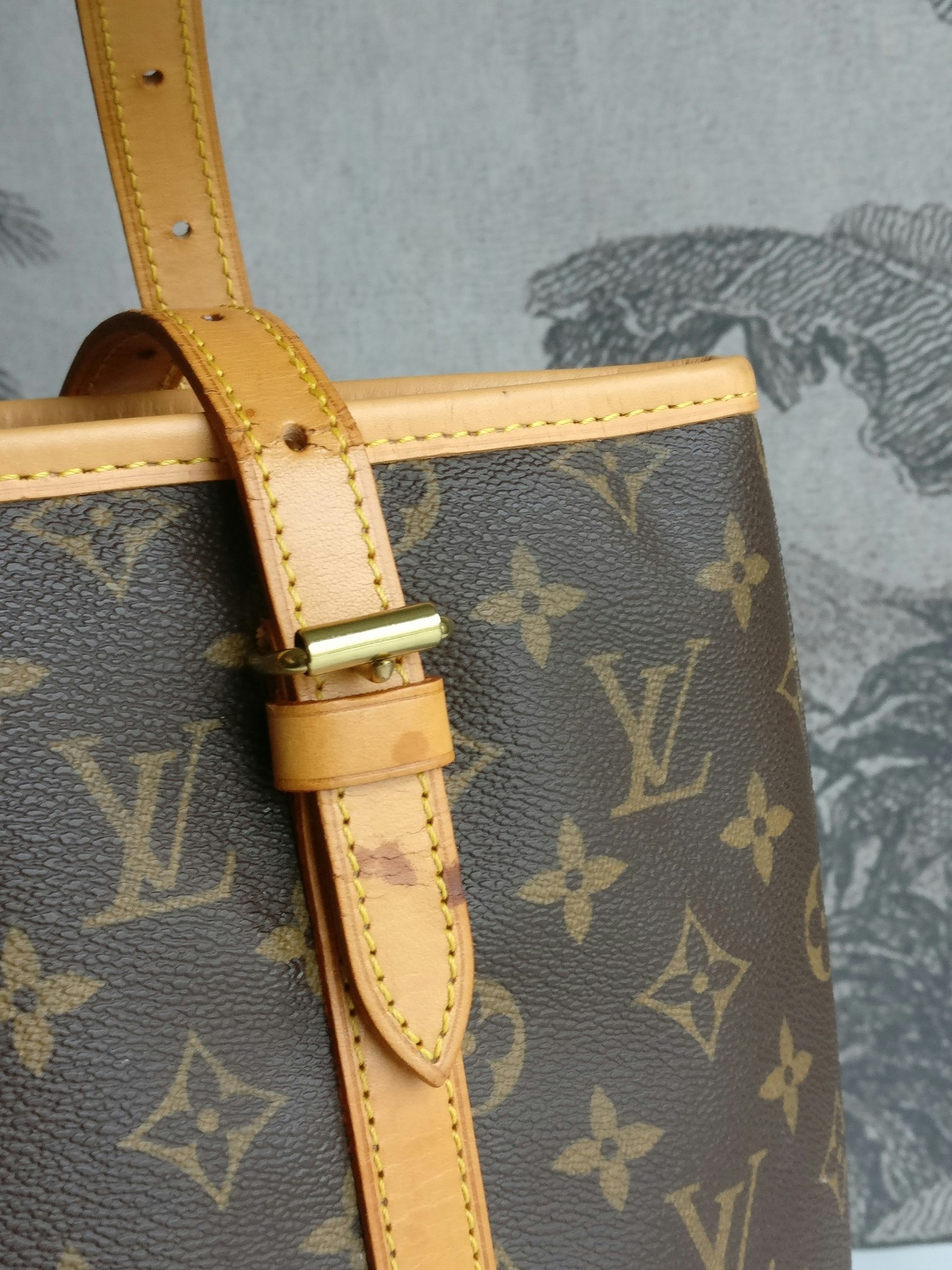 Louis Vuitton Bucket GM