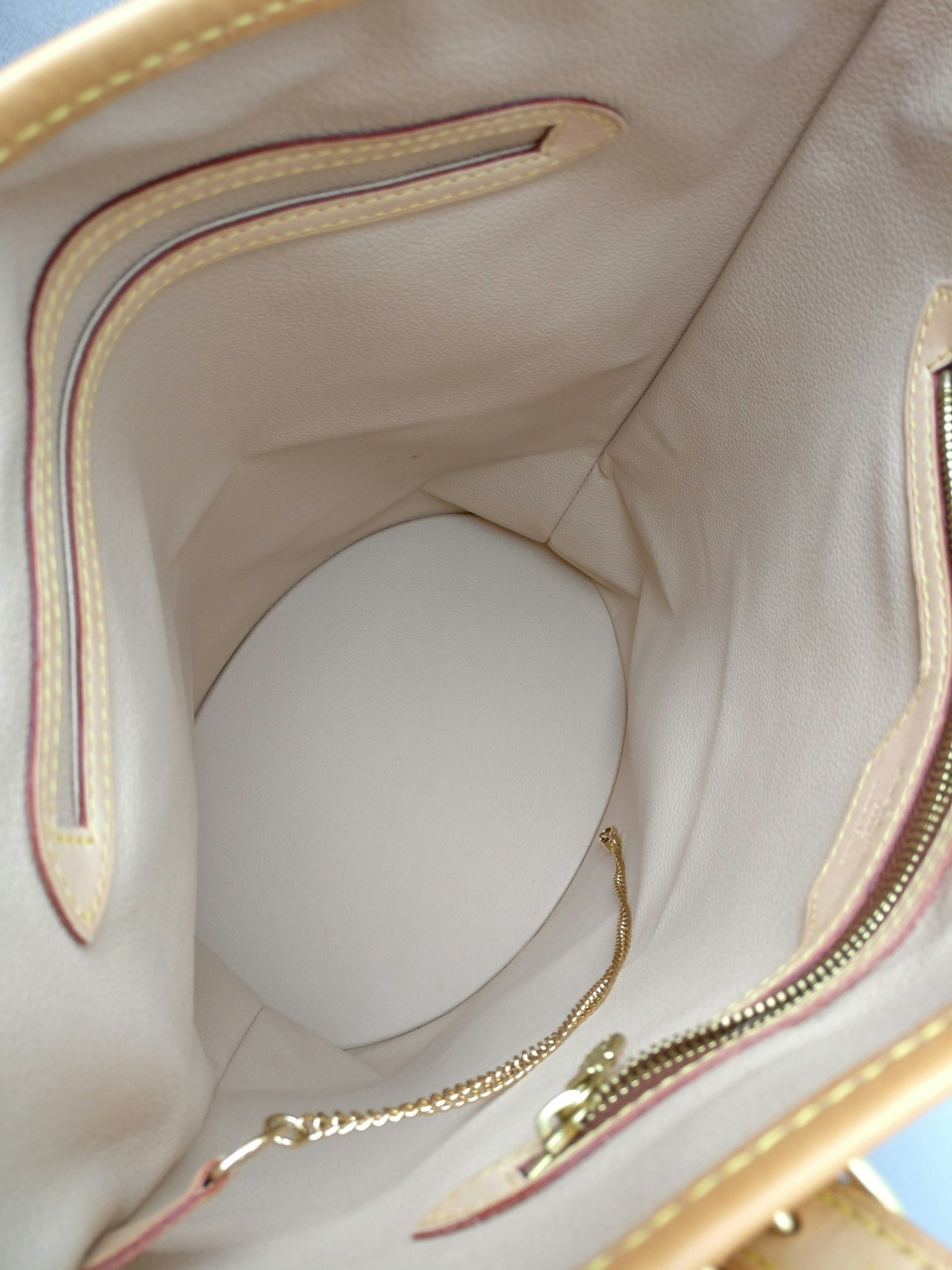 Louis Vuitton Bucket GM