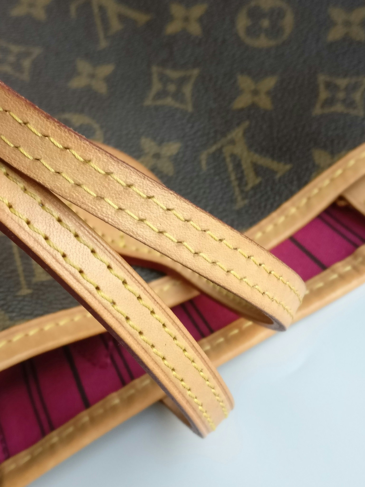 Louis Vuitton Neverfull MM