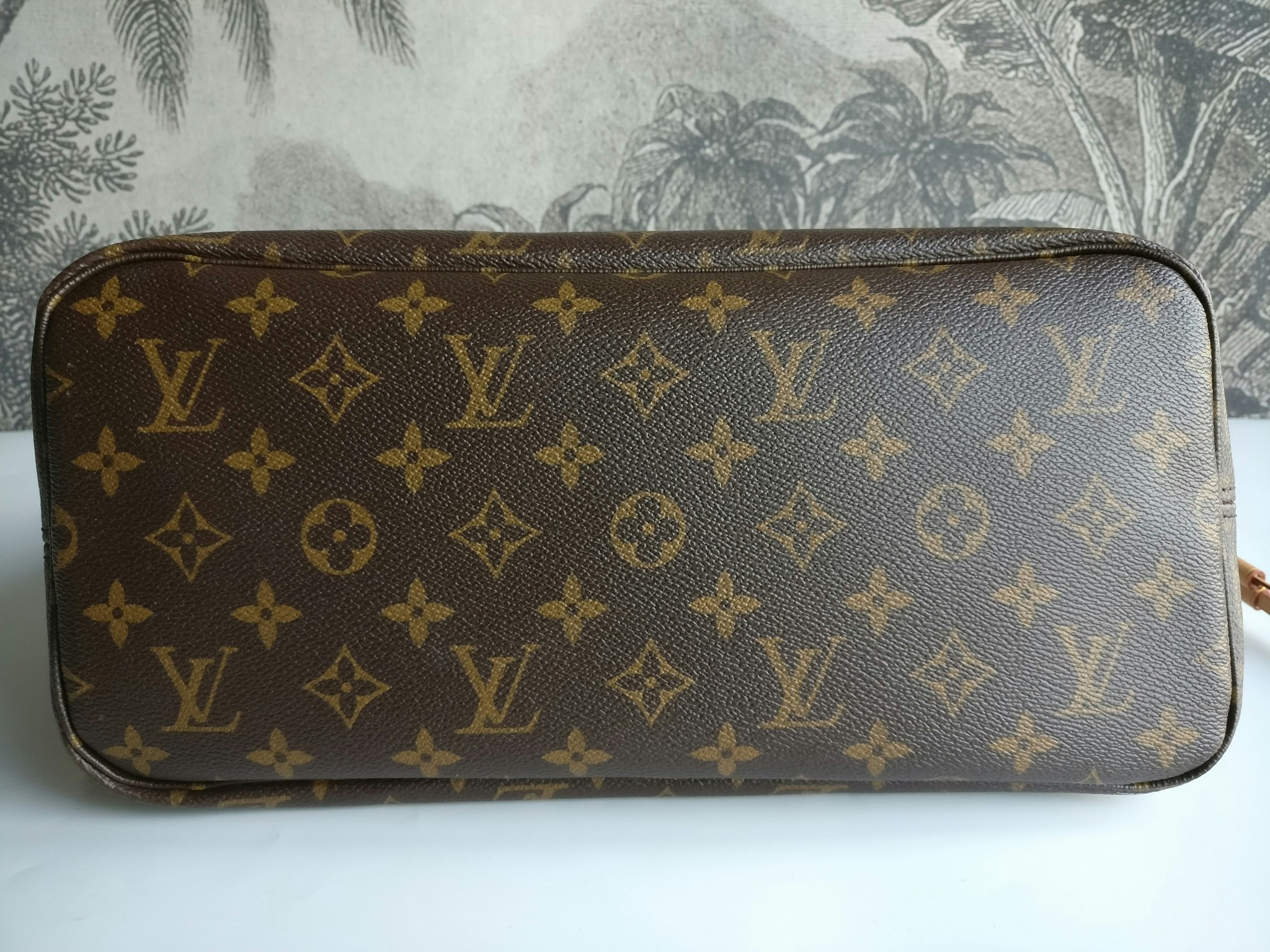 Louis Vuitton Neverfull MM