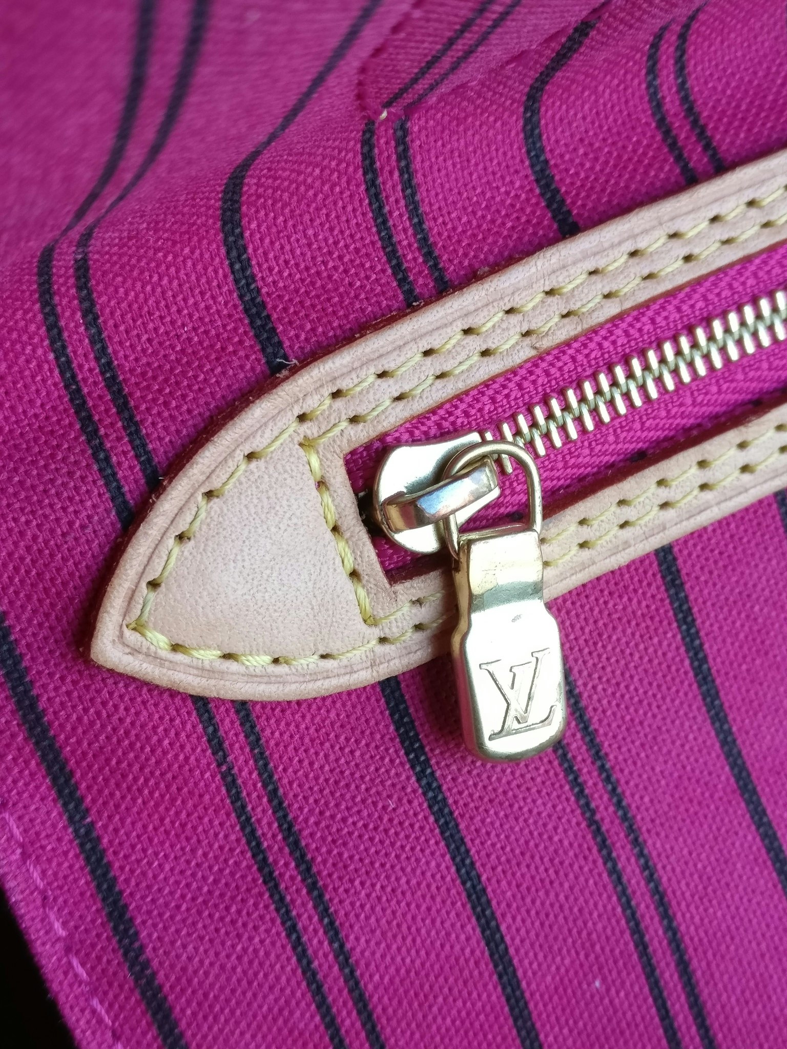 Louis Vuitton Neverfull MM