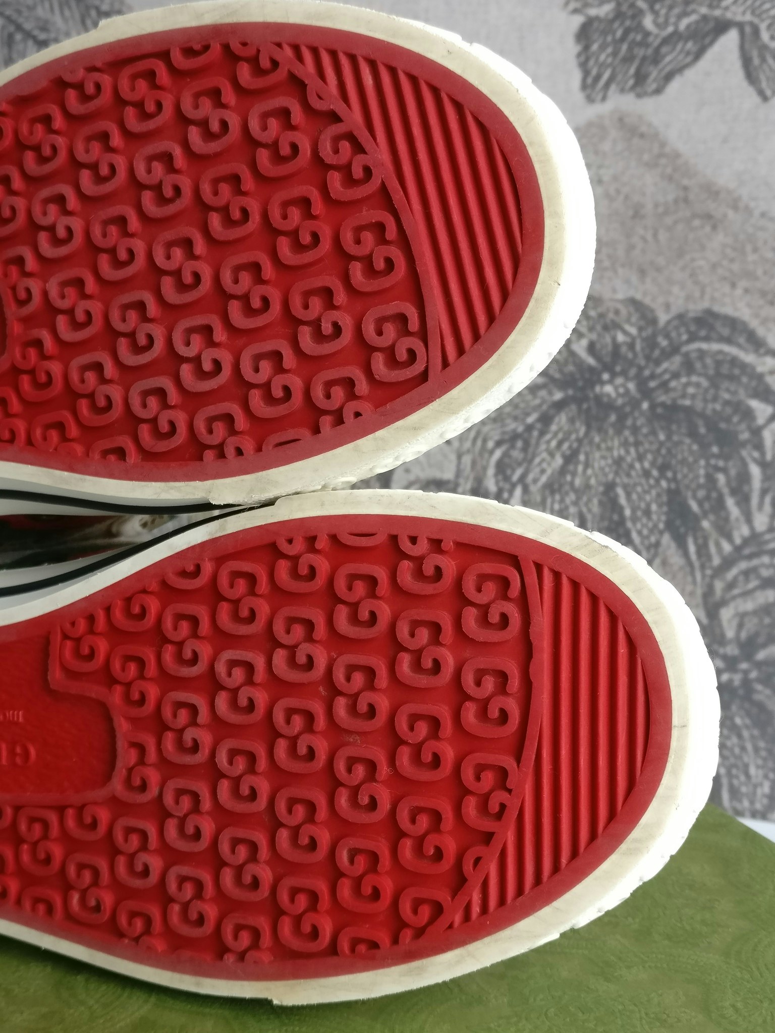 Gucci Tennis 1977 High Top Sneakers 37