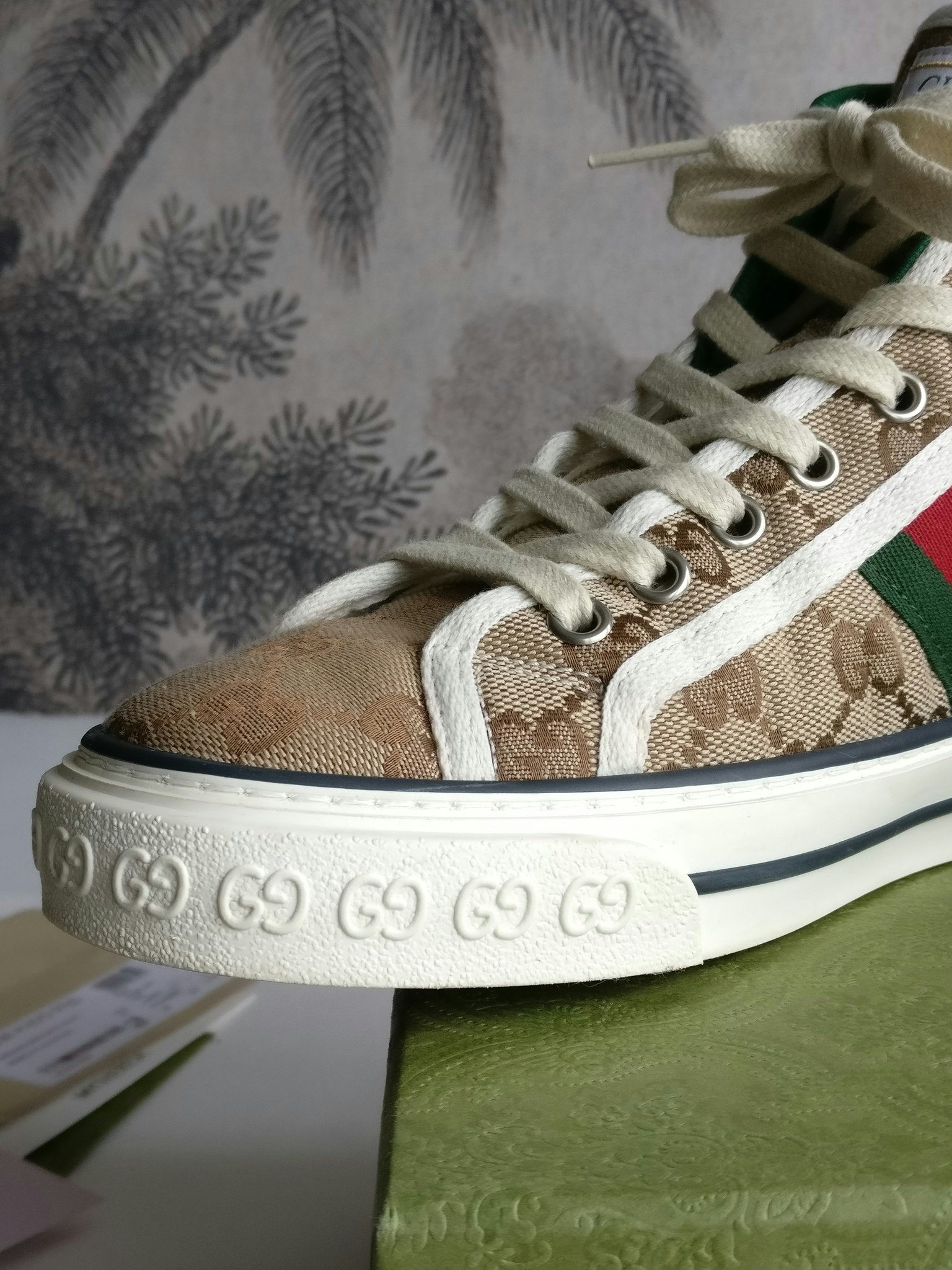 Gucci Tennis 1977 High Top Sneakers 37