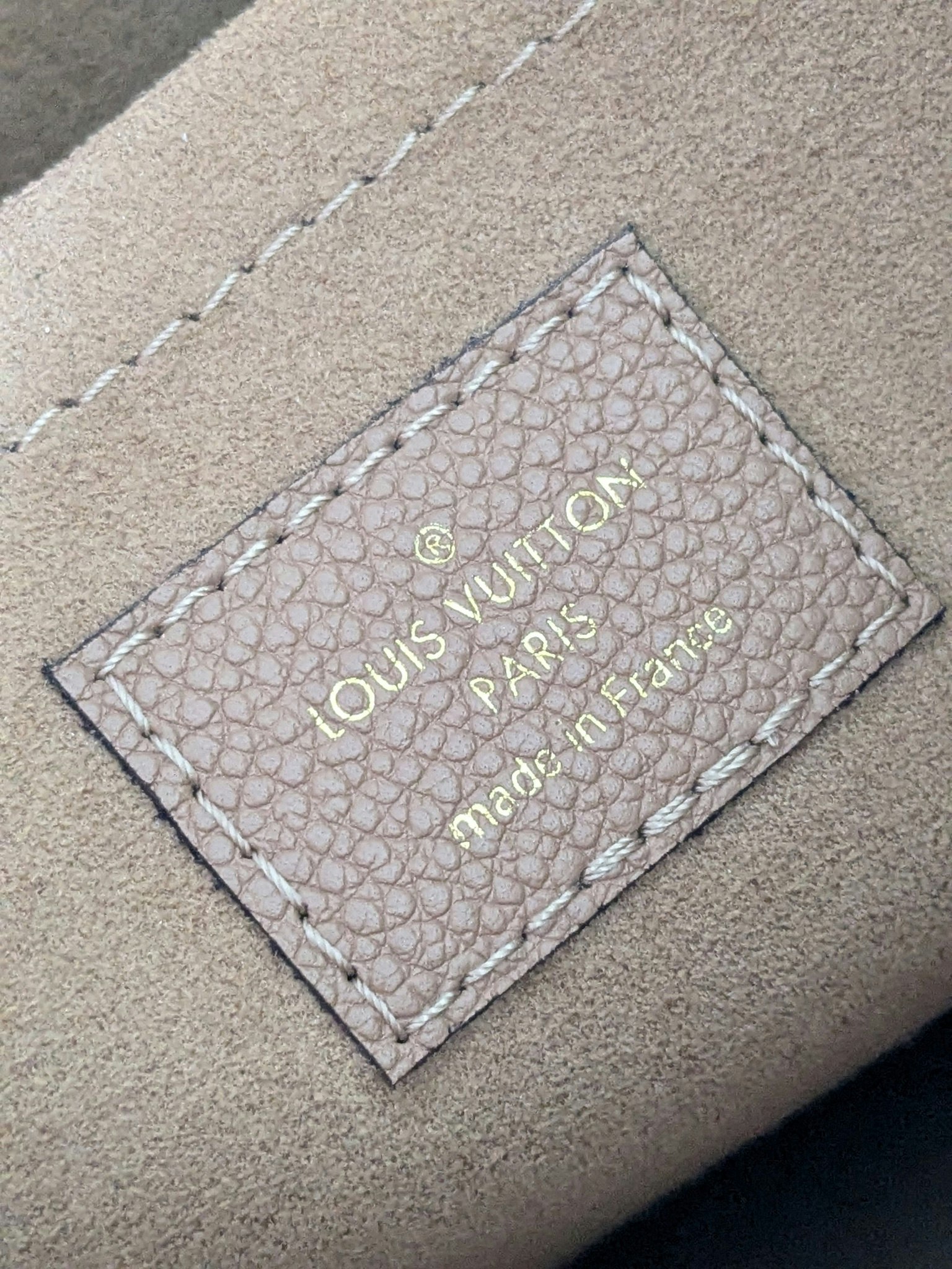Louis Vuitton Daily pouch sesame