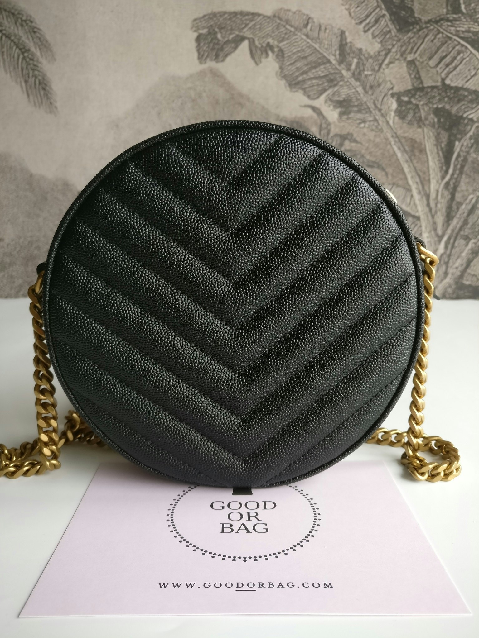 Saint Laurent Round Bag grain de poudre