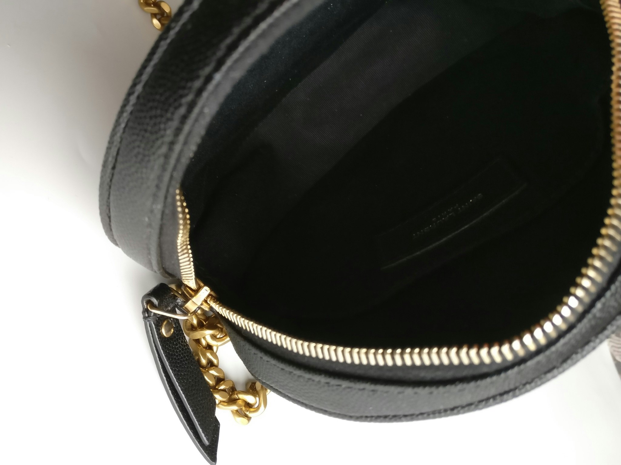 Saint Laurent Round Bag grain de poudre
