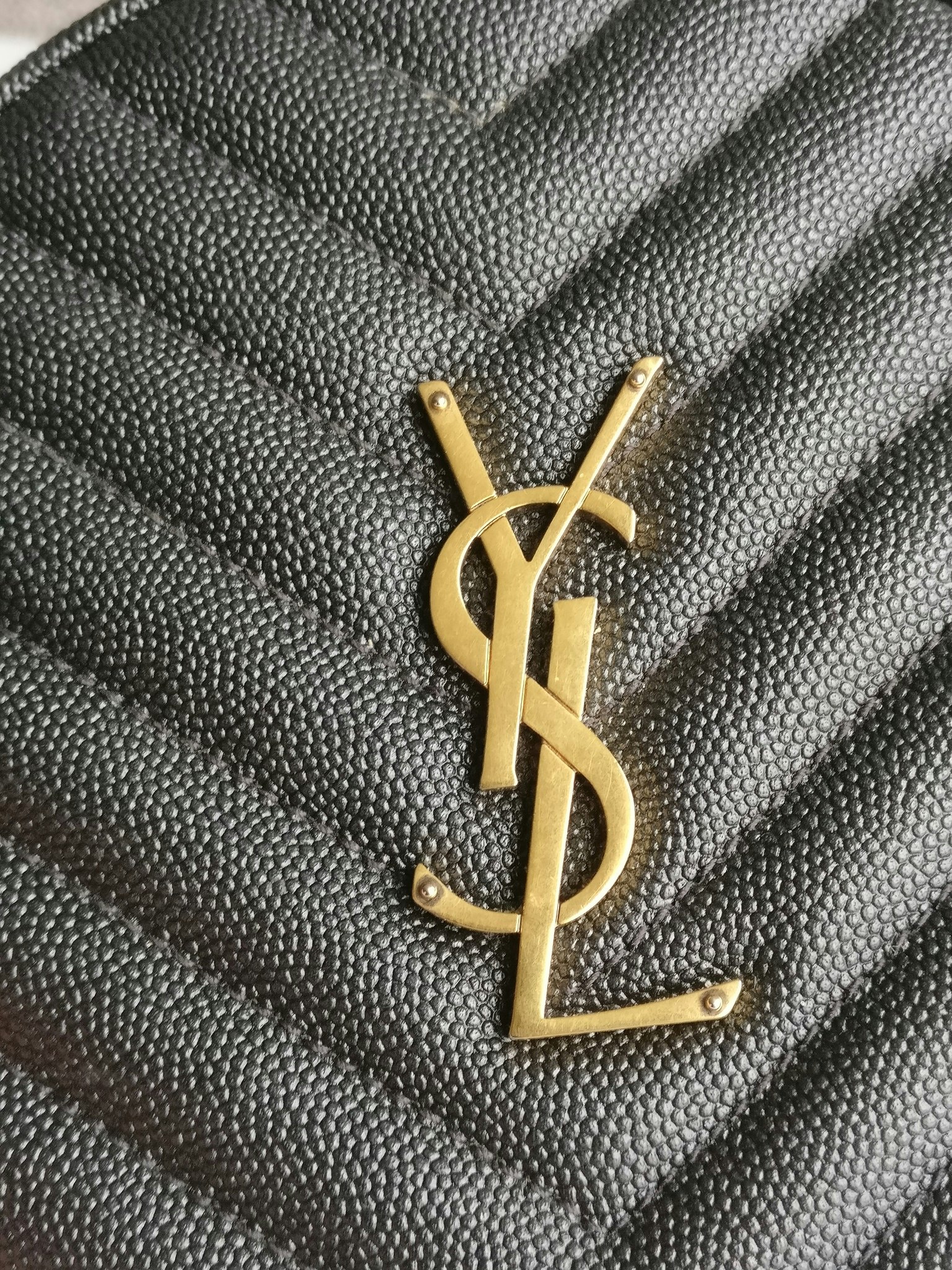 Saint Laurent Round Bag grain de poudre