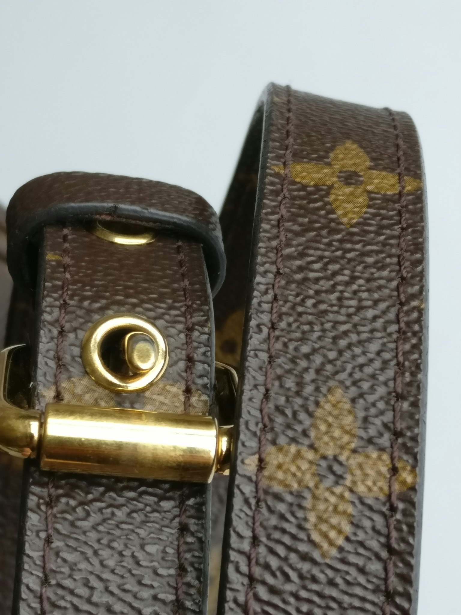 Louis Vuitton Pochette Metis