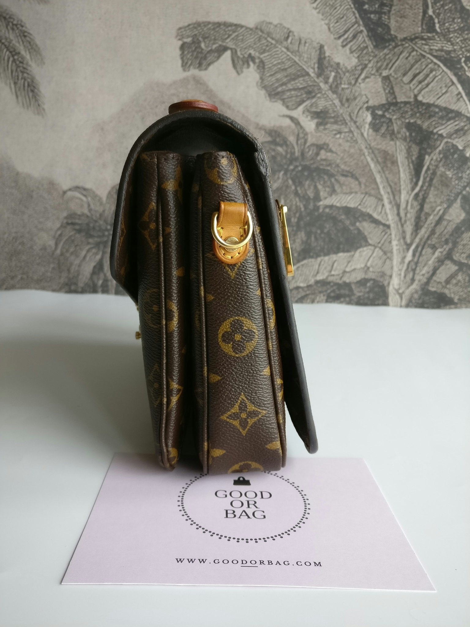 Louis Vuitton Pochette Metis