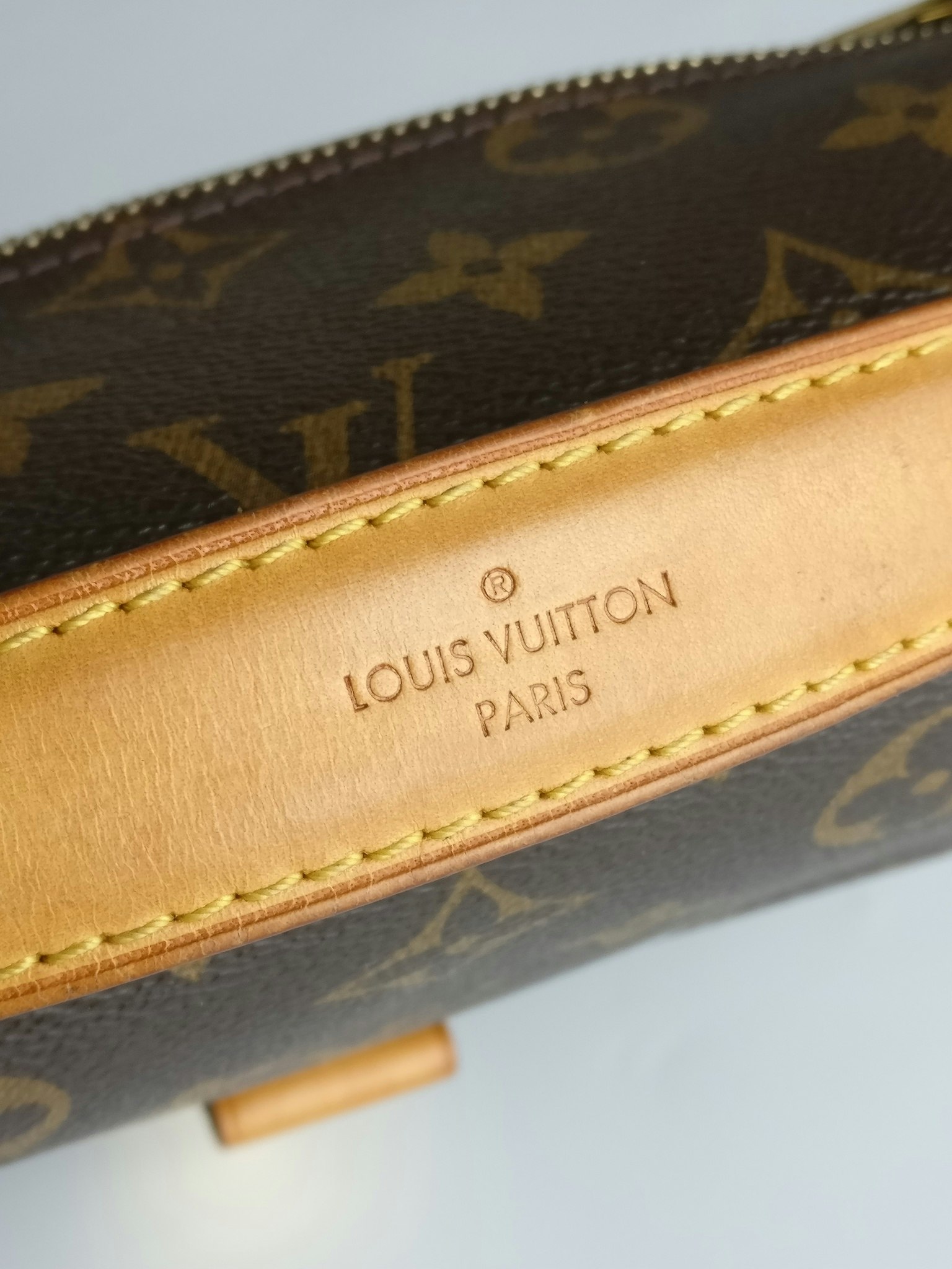 Louis Vuitton Pochette Metis