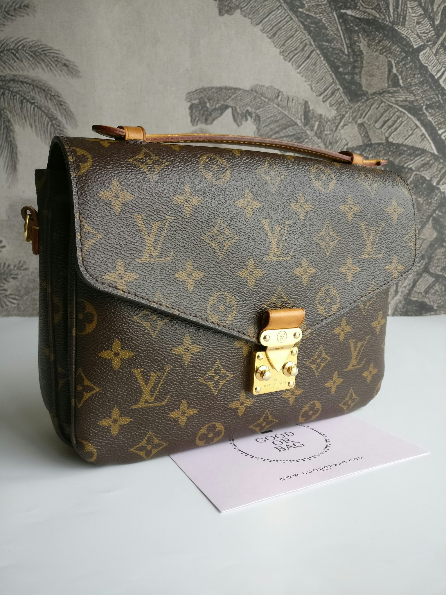 Louis Vuitton Pochette Metis