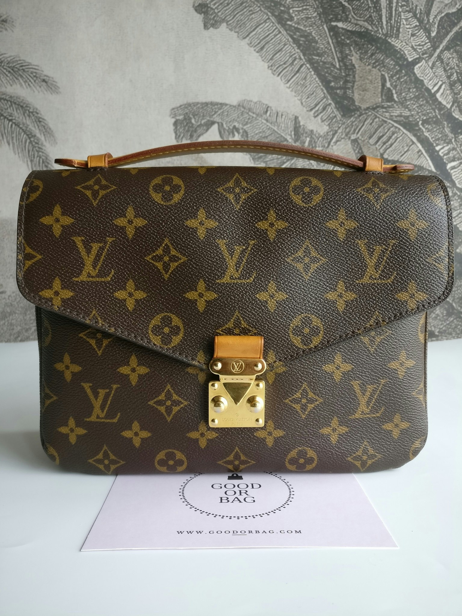 Louis Vuitton Pochette Metis